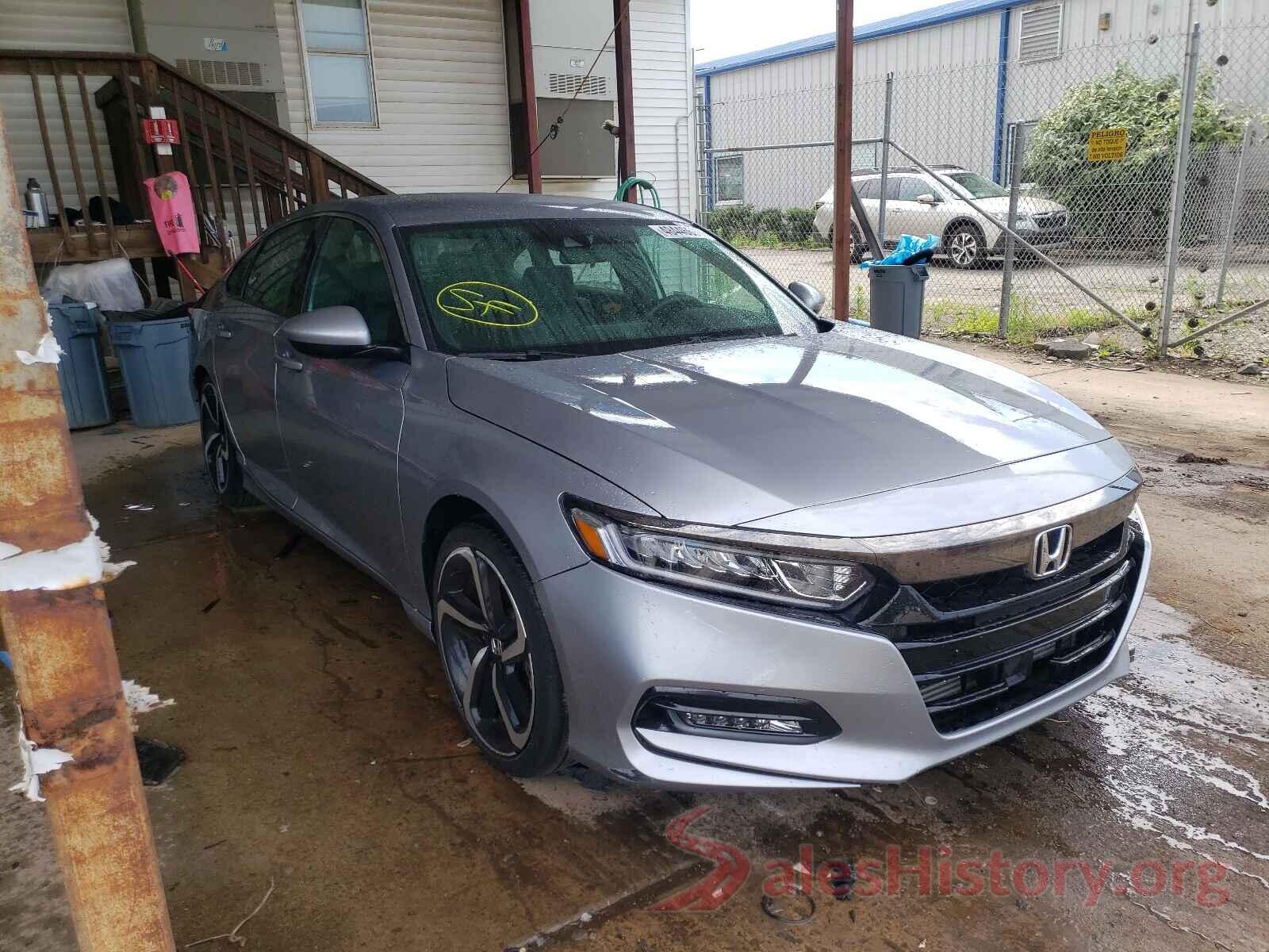 1HGCV1F38JA251271 2018 HONDA ACCORD