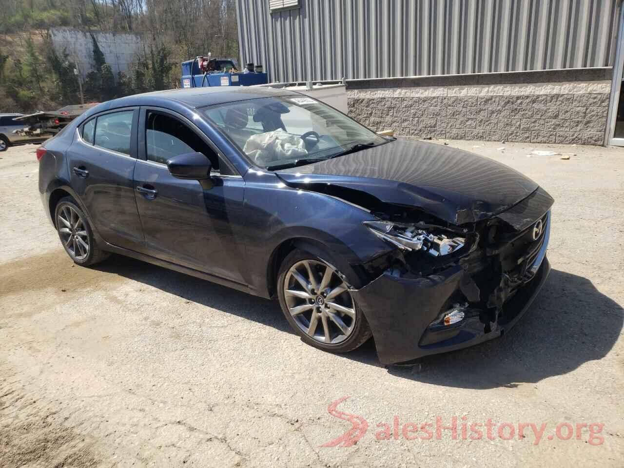 3MZBN1V30JM213514 2018 MAZDA 3