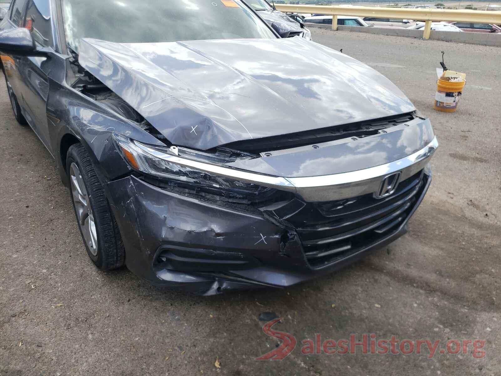 1HGCV1F11JA240434 2018 HONDA ACCORD