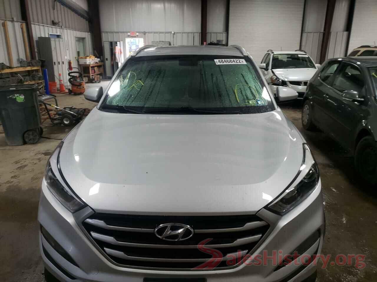 KM8J3CA49HU556581 2017 HYUNDAI TUCSON