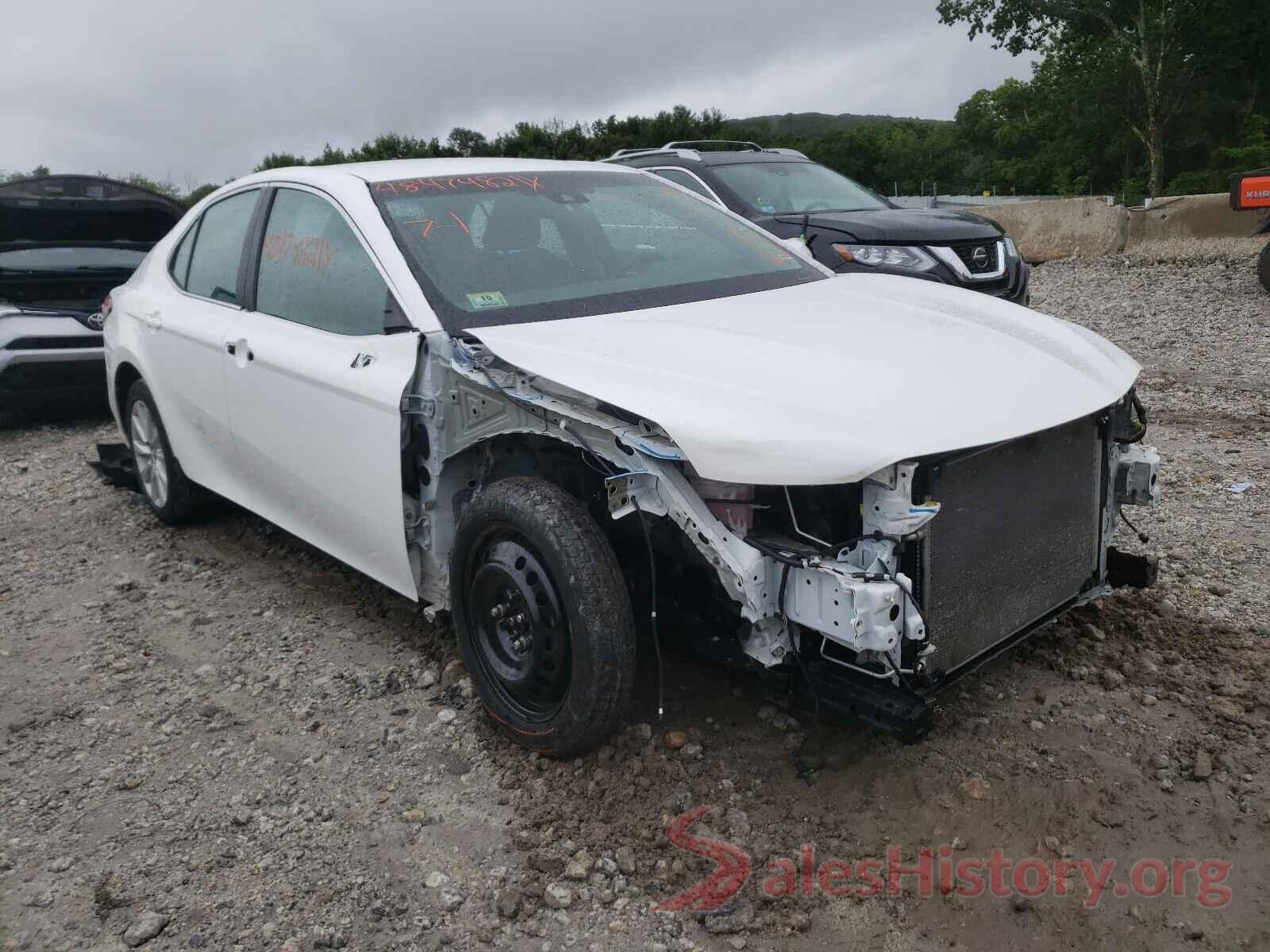 4T1B11HKXJU676141 2018 TOYOTA CAMRY