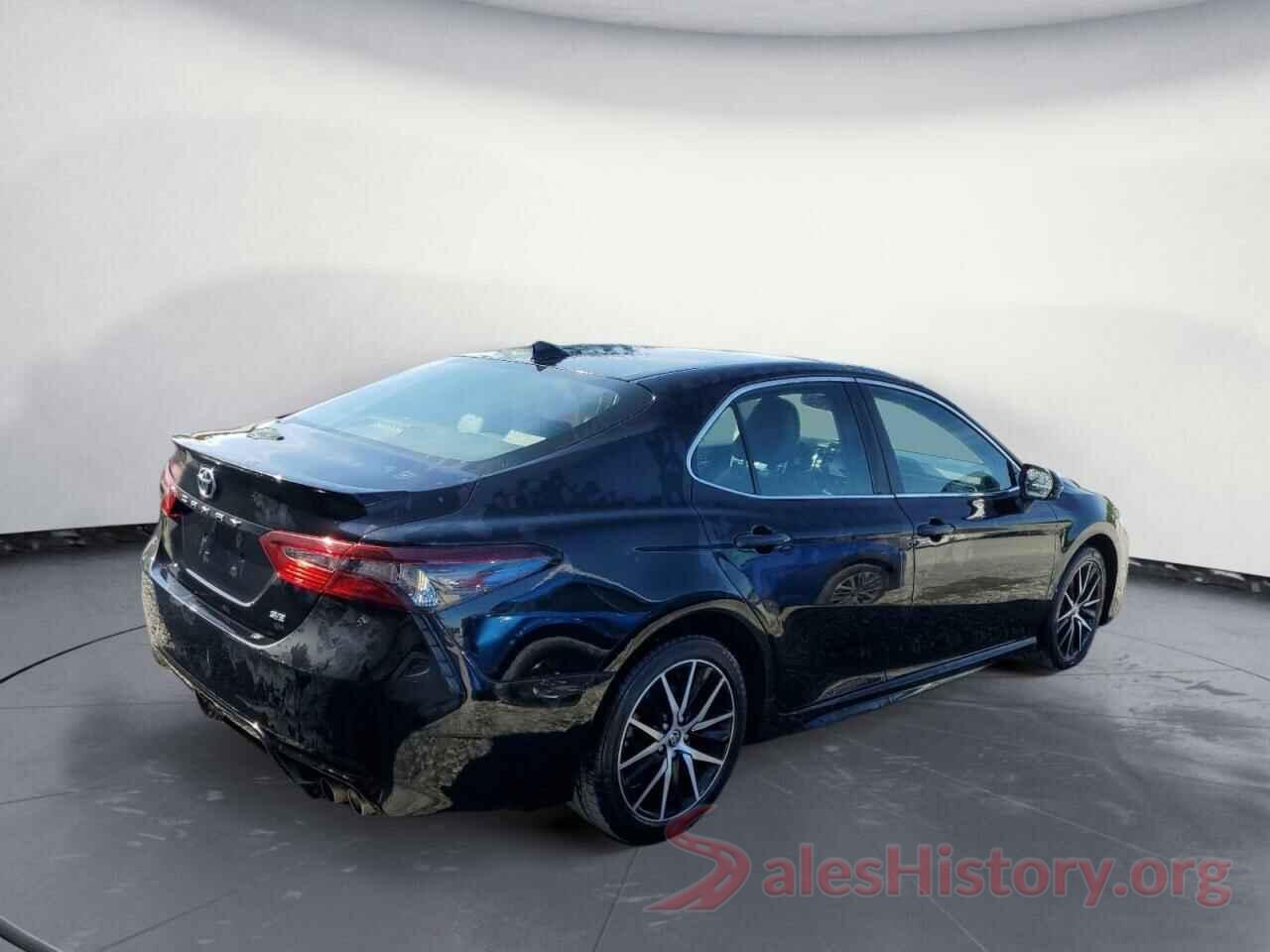 4T1G11AK9MU468868 2021 TOYOTA CAMRY