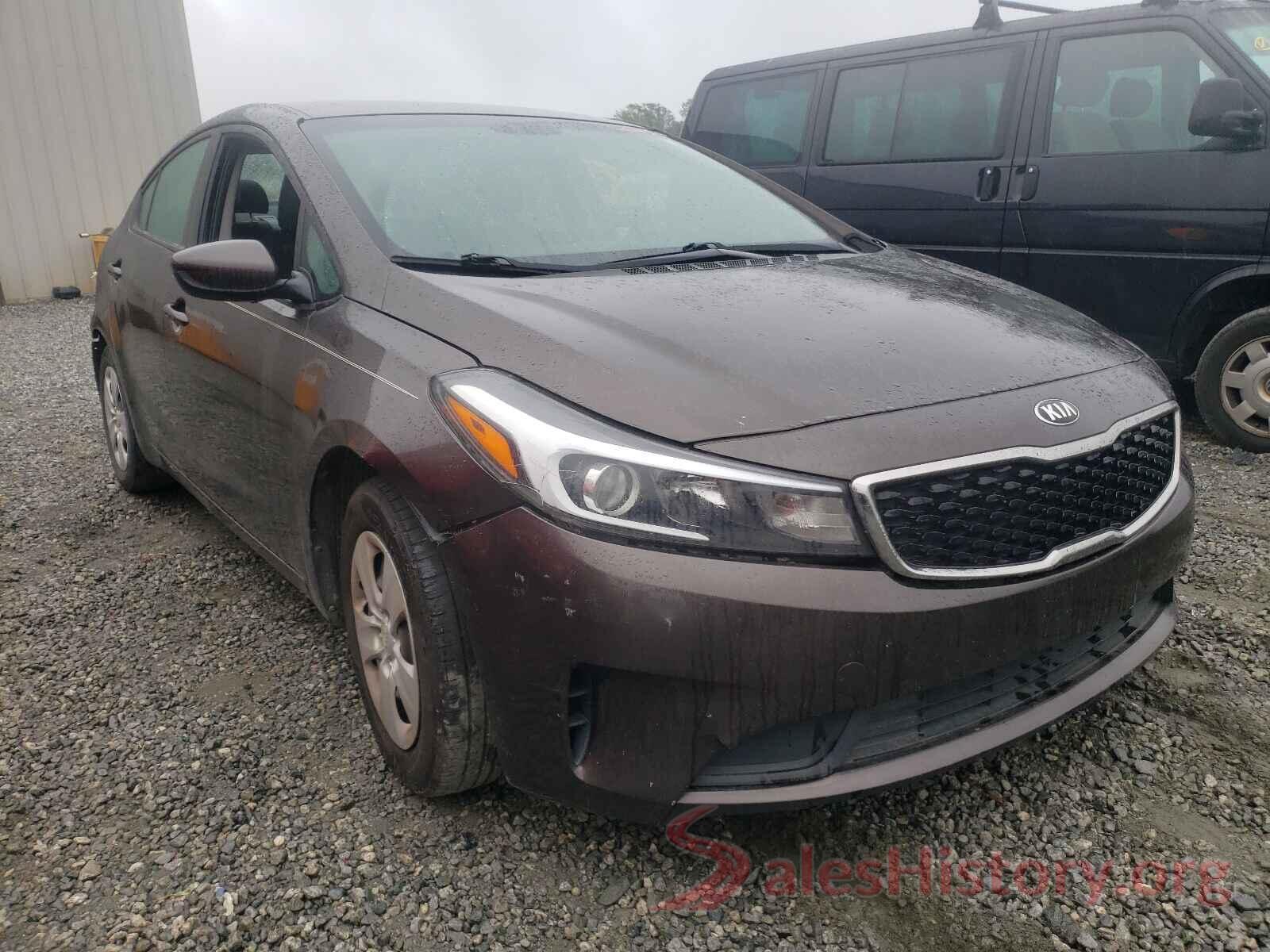 3KPFK4A72HE076068 2017 KIA FORTE