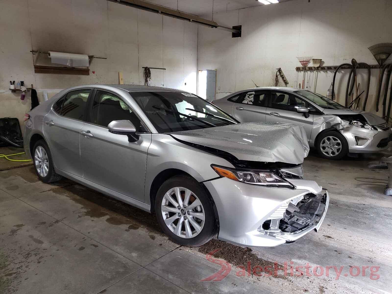 JTNB11HK6J3034456 2018 TOYOTA CAMRY