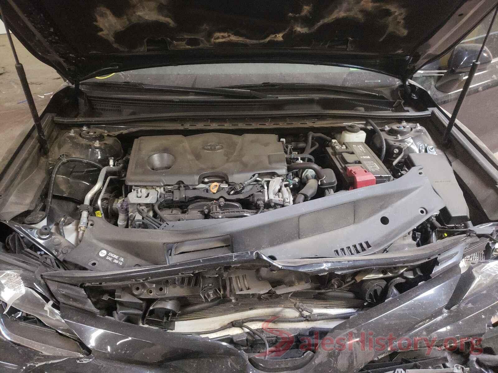 4T1B11HK7JU582931 2018 TOYOTA CAMRY