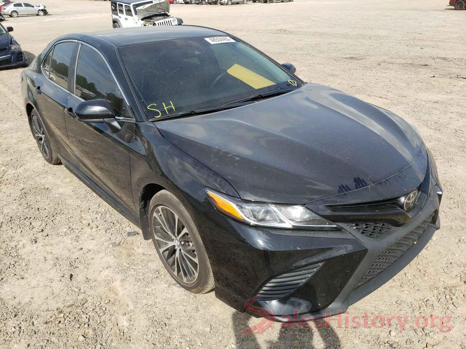 4T1B11HK3JU052908 2018 TOYOTA CAMRY