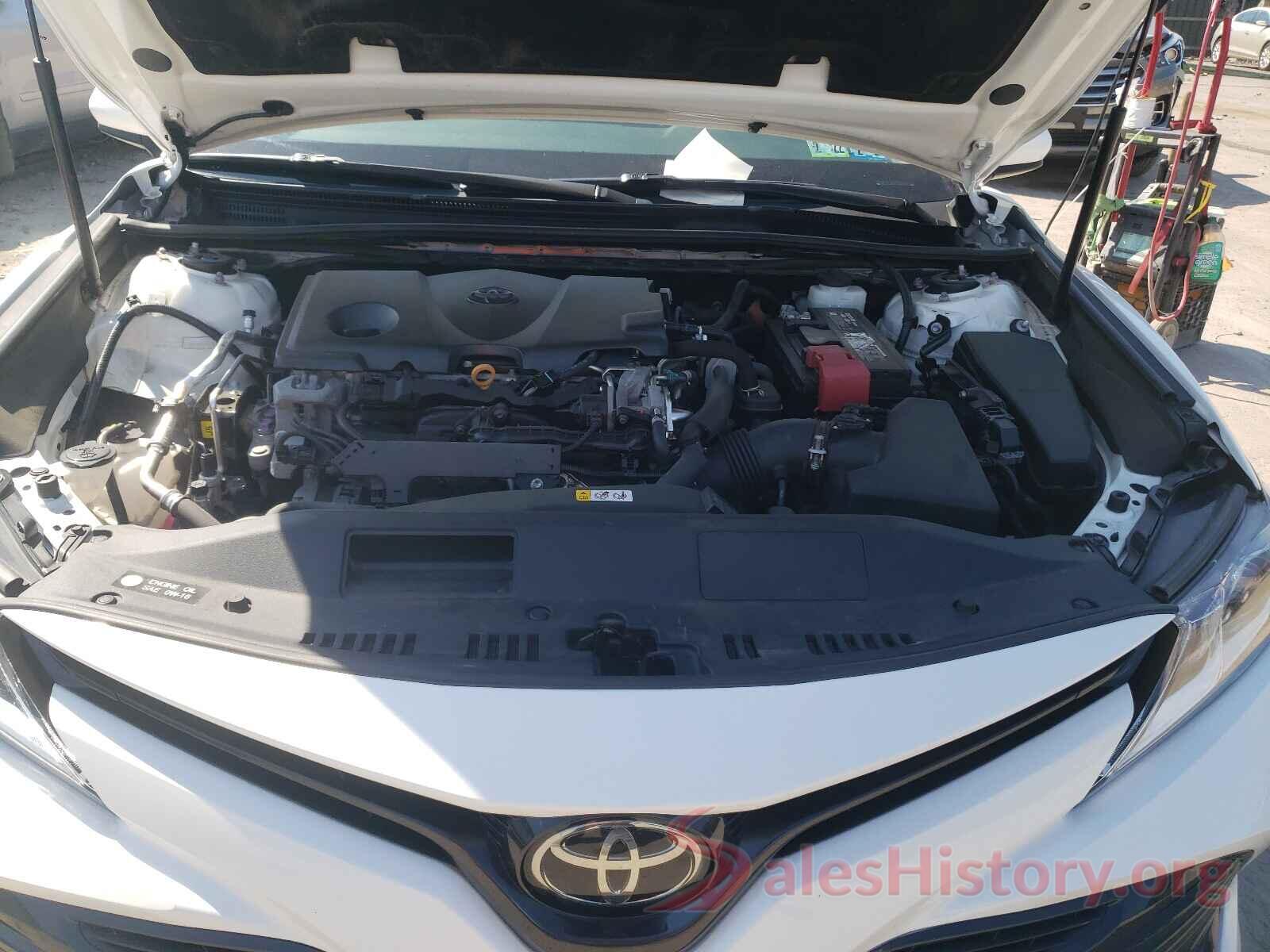 4T1B11HK8JU073642 2018 TOYOTA CAMRY