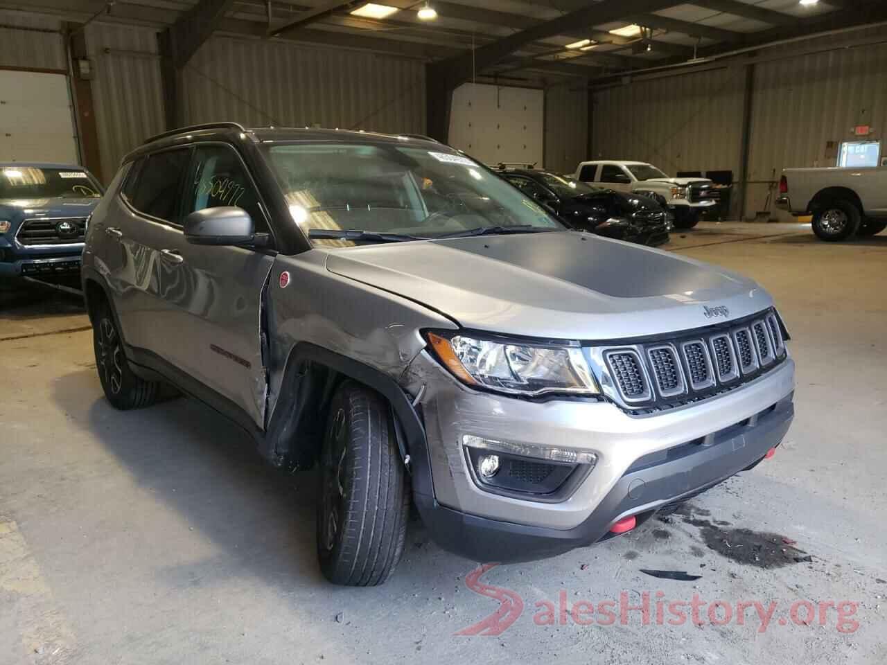 3C4NJDDB3KT722297 2019 JEEP COMPASS