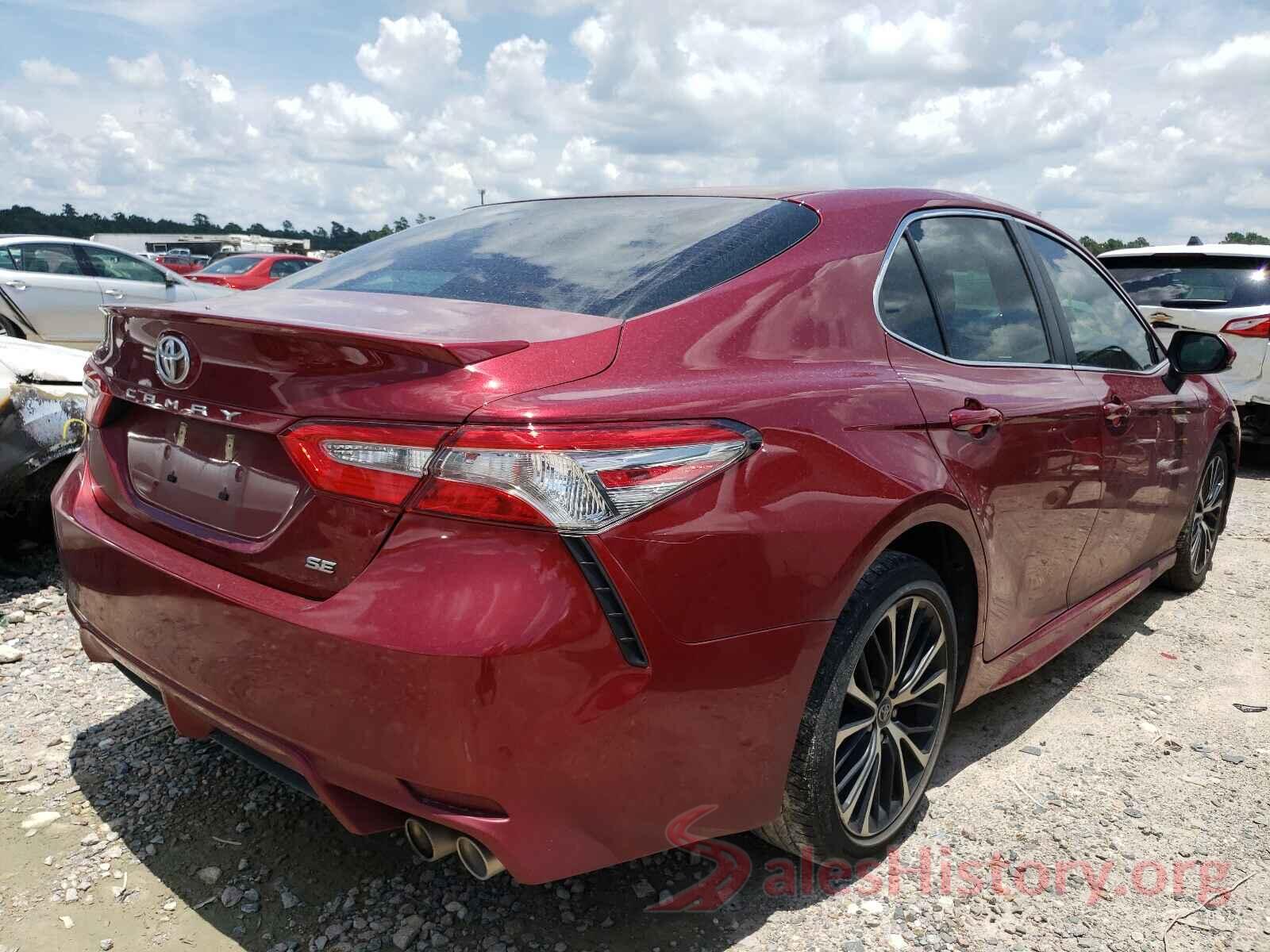 4T1B11HK9JU557870 2018 TOYOTA CAMRY