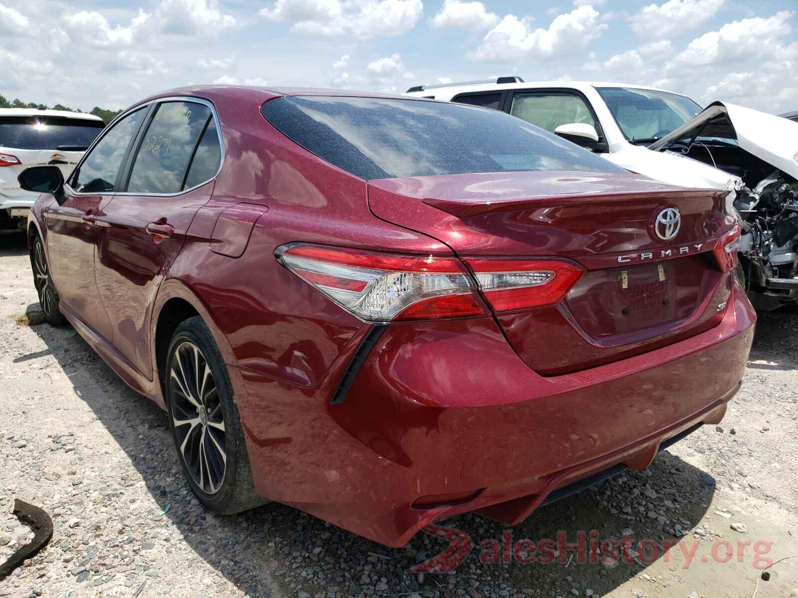 4T1B11HK9JU557870 2018 TOYOTA CAMRY