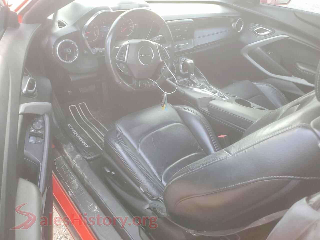 2020 CHEVROLET CAMARO VIN 1G1FB3DS4L0105428, interior dashboard