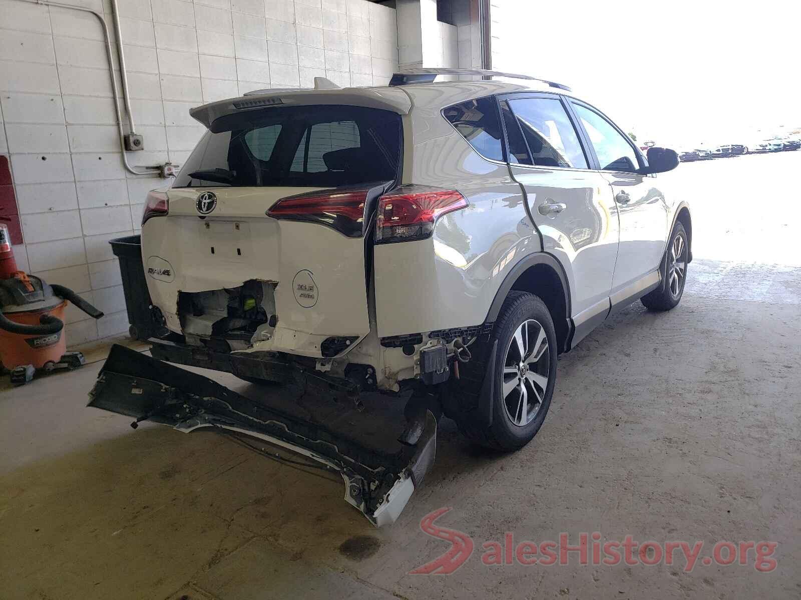 JTMRFREV1HD217155 2017 TOYOTA RAV4