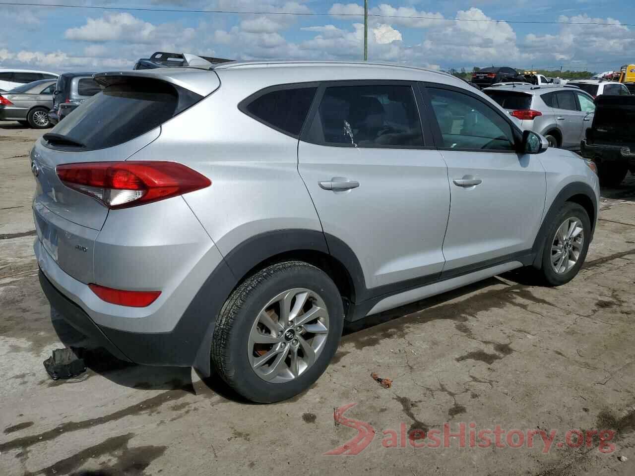 KM8J3CA40JU747943 2018 HYUNDAI TUCSON