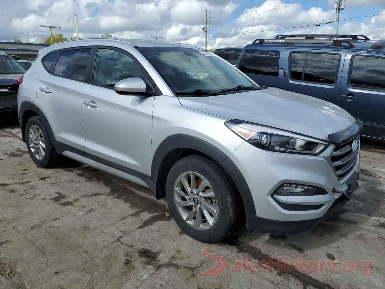 KM8J3CA40JU747943 2018 HYUNDAI TUCSON