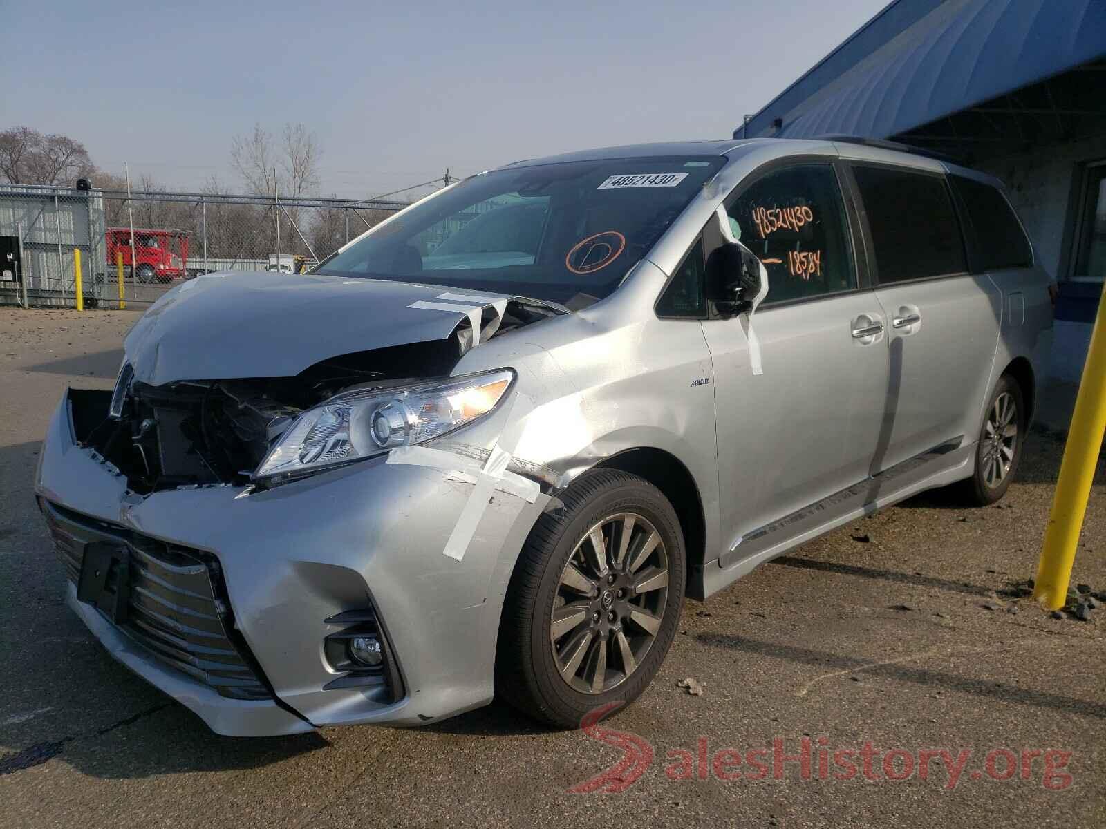 5TDDZ3DC5KS219856 2019 TOYOTA SIENNA