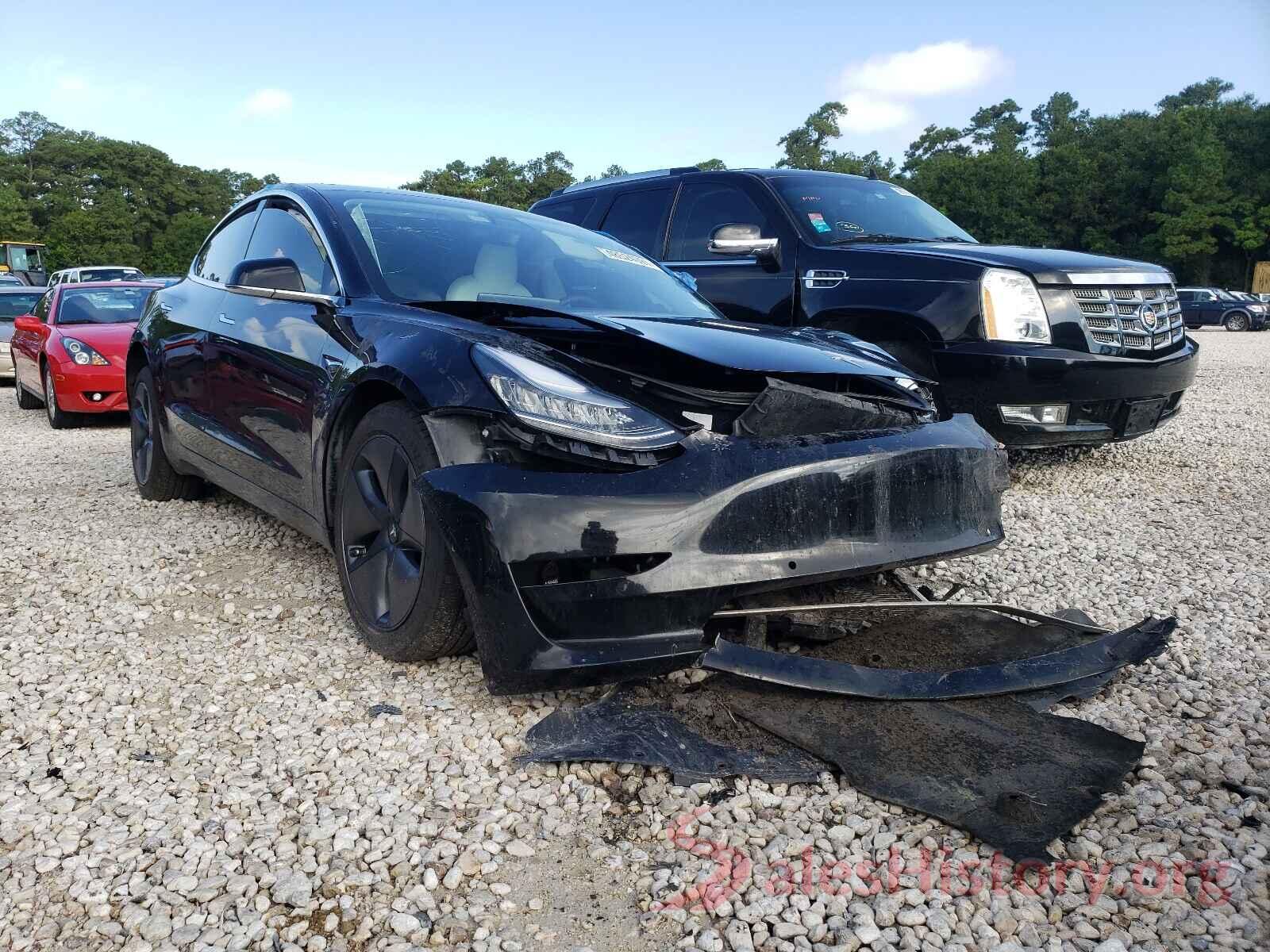 5YJ3E1EB9KF390700 2019 TESLA MODEL 3