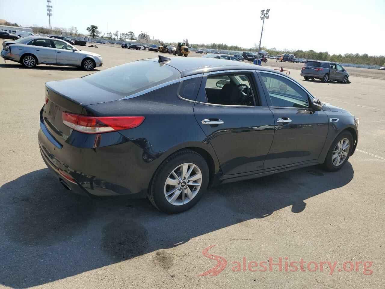 5XXGT4L32JG230285 2018 KIA OPTIMA