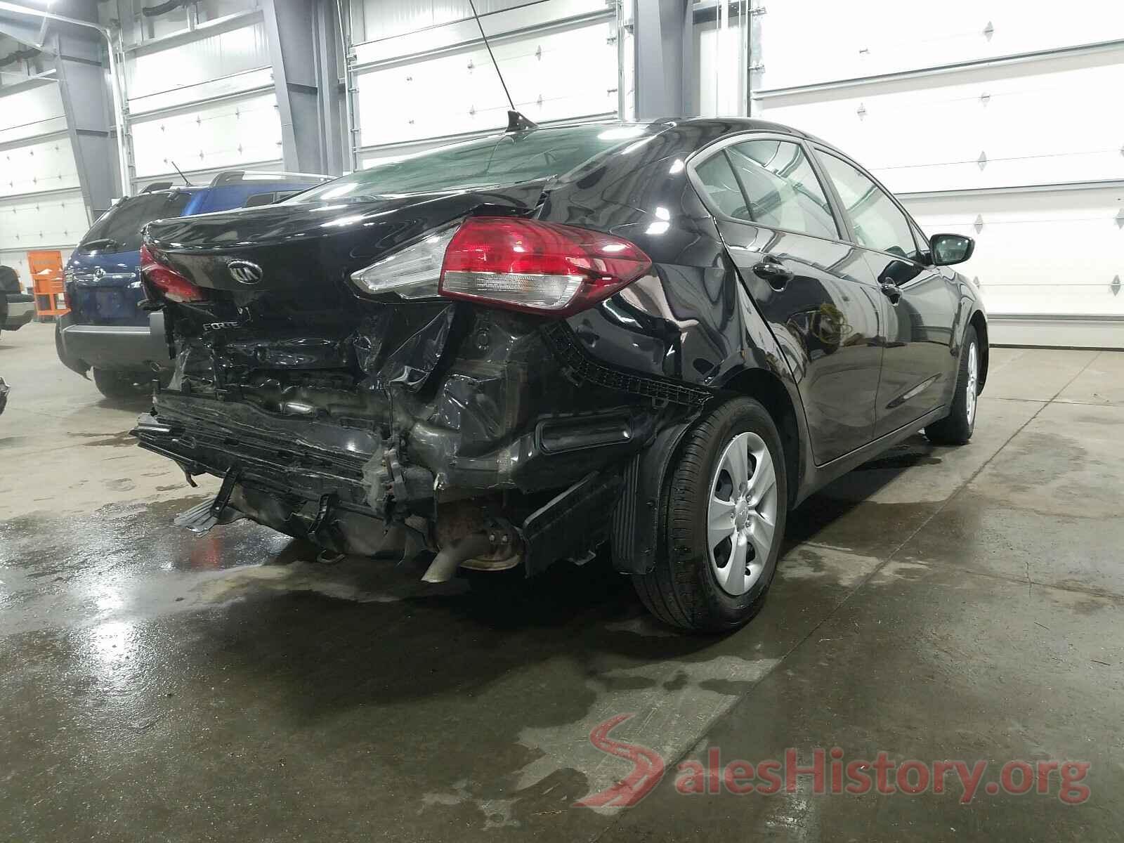 3KPFK4A72HE131263 2017 KIA FORTE