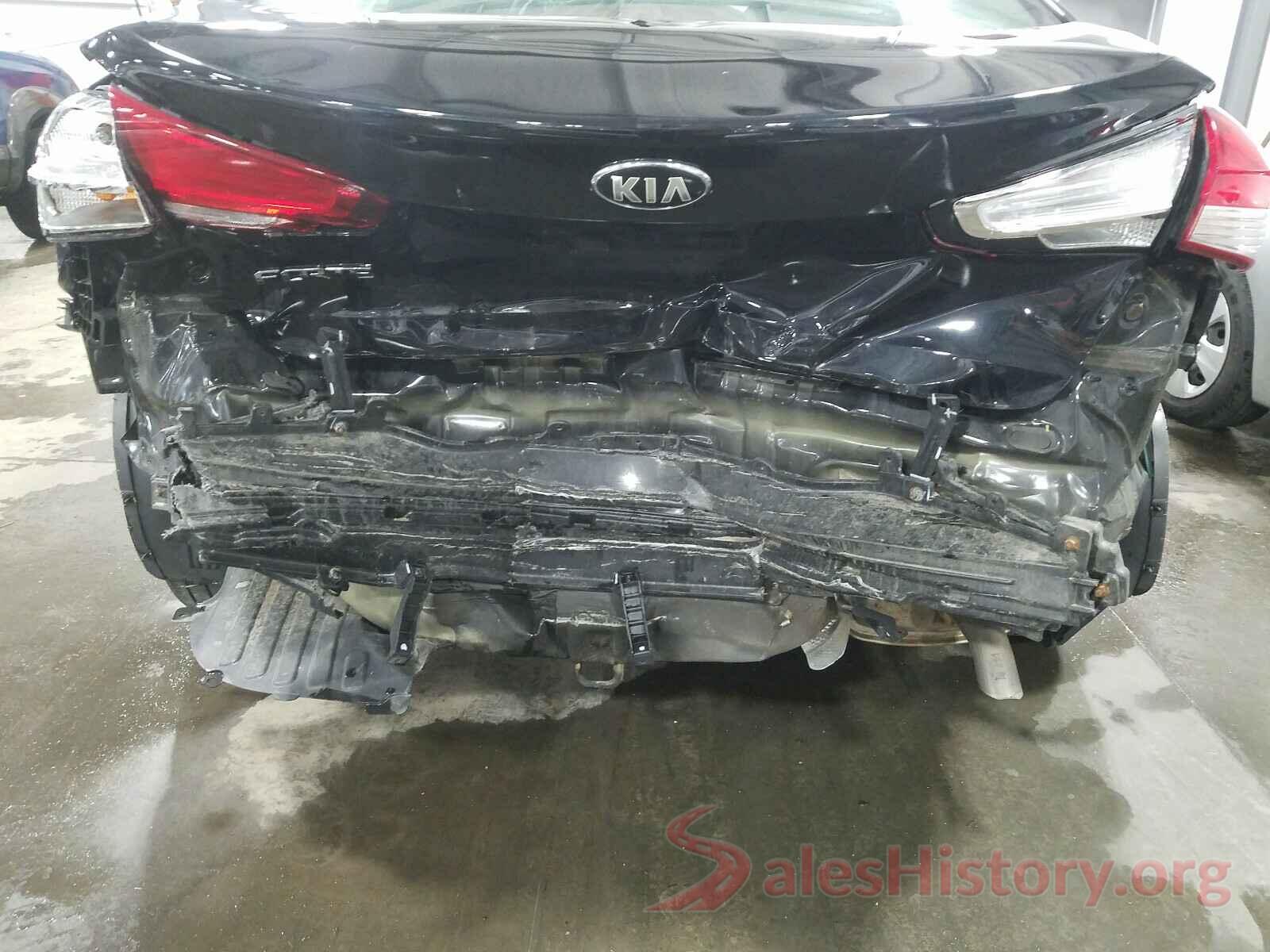 3KPFK4A72HE131263 2017 KIA FORTE