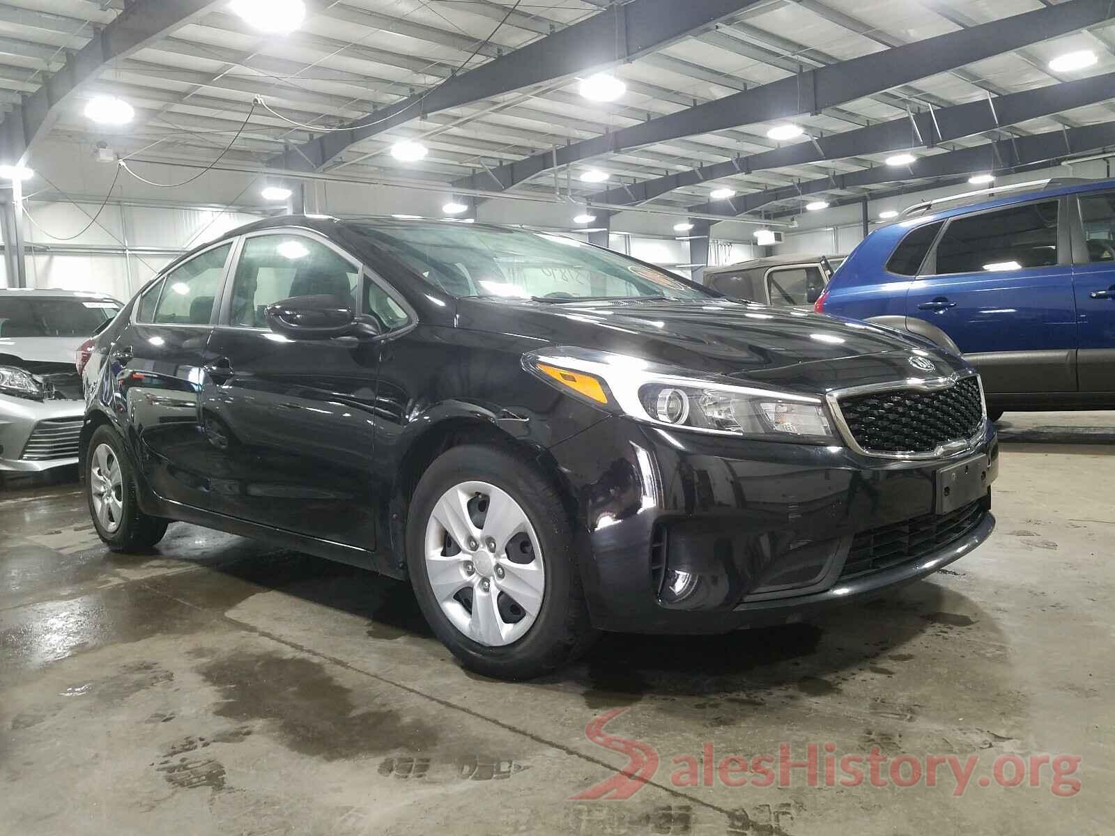 3KPFK4A72HE131263 2017 KIA FORTE