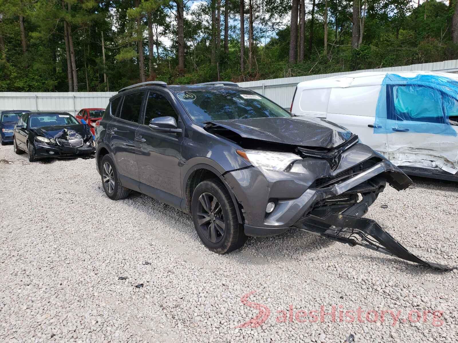 2T3WFREV7JW519495 2018 TOYOTA RAV4