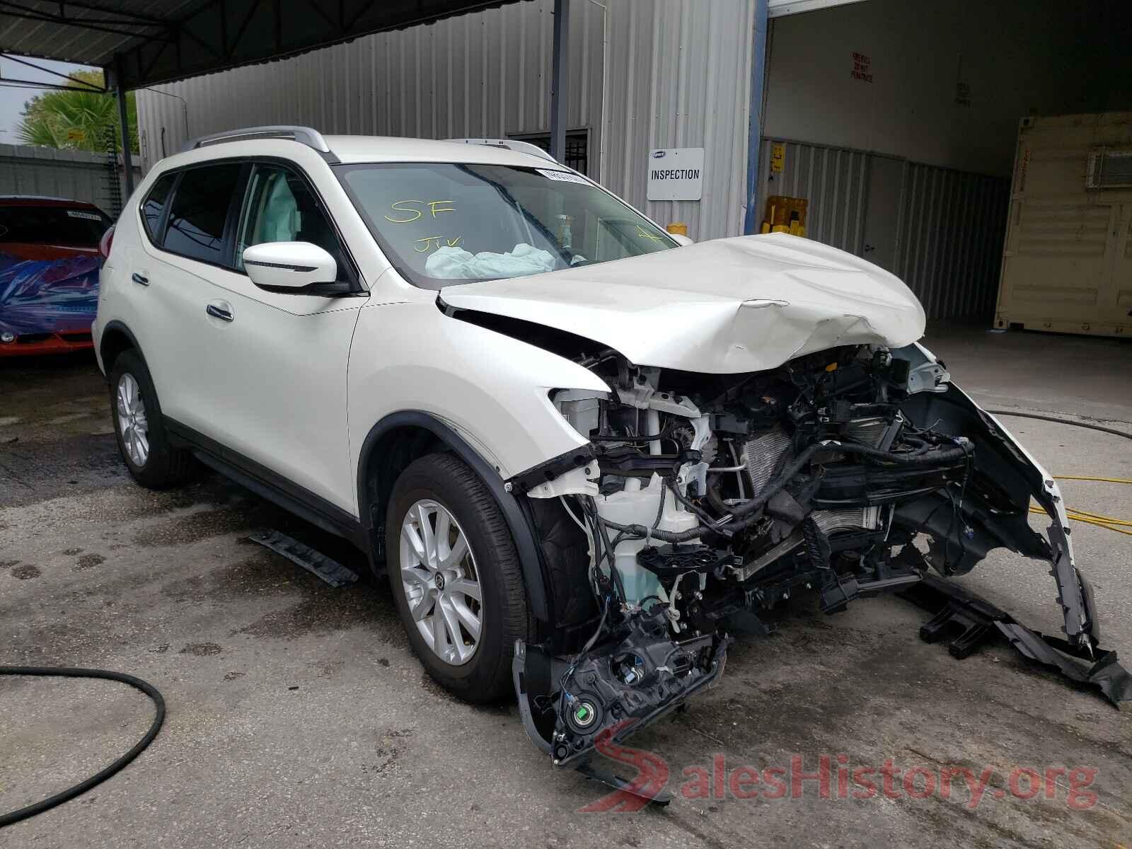 KNMAT2MT2JP607926 2018 NISSAN ROGUE