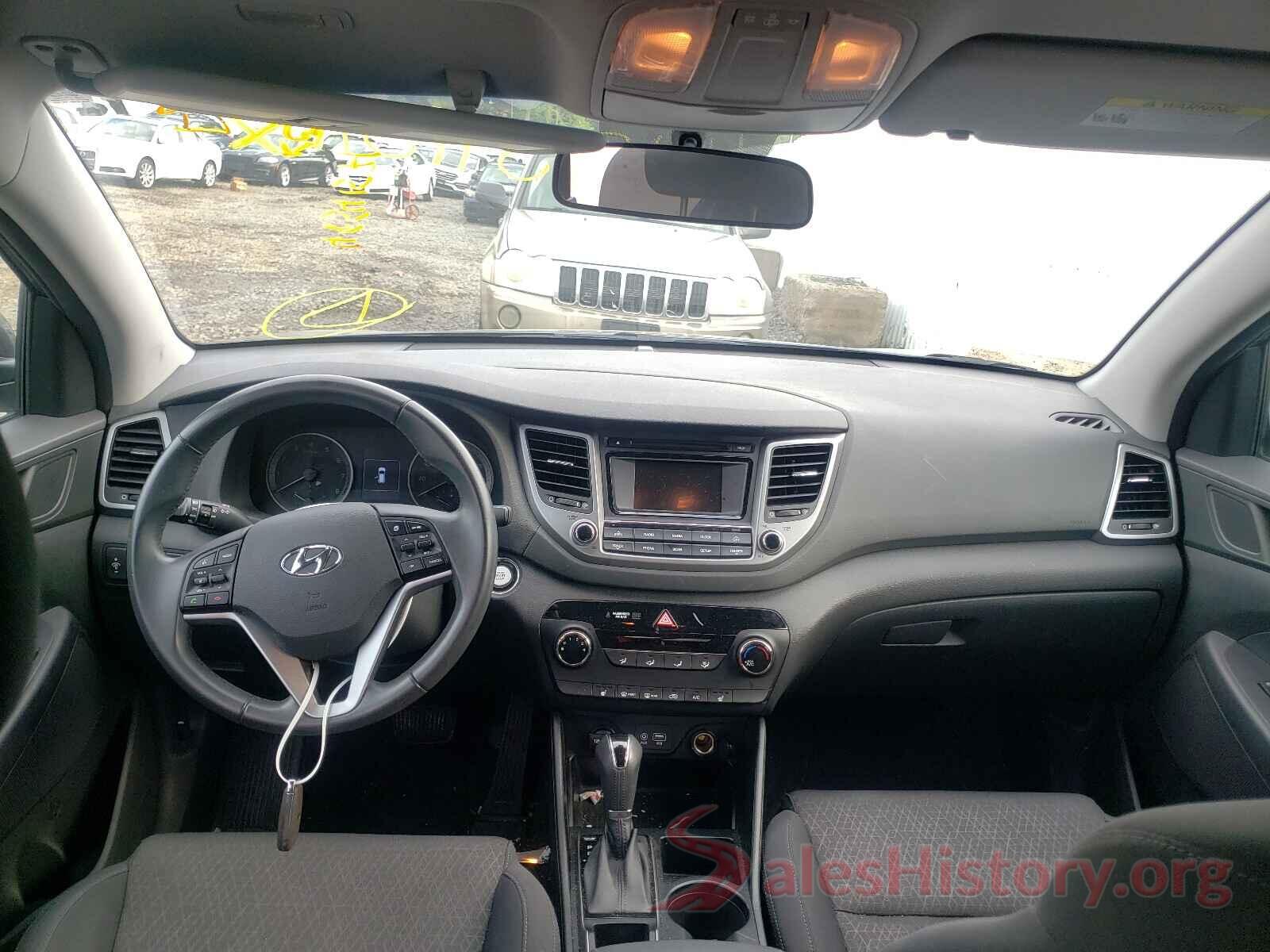 KM8J3CA25HU430183 2017 HYUNDAI TUCSON