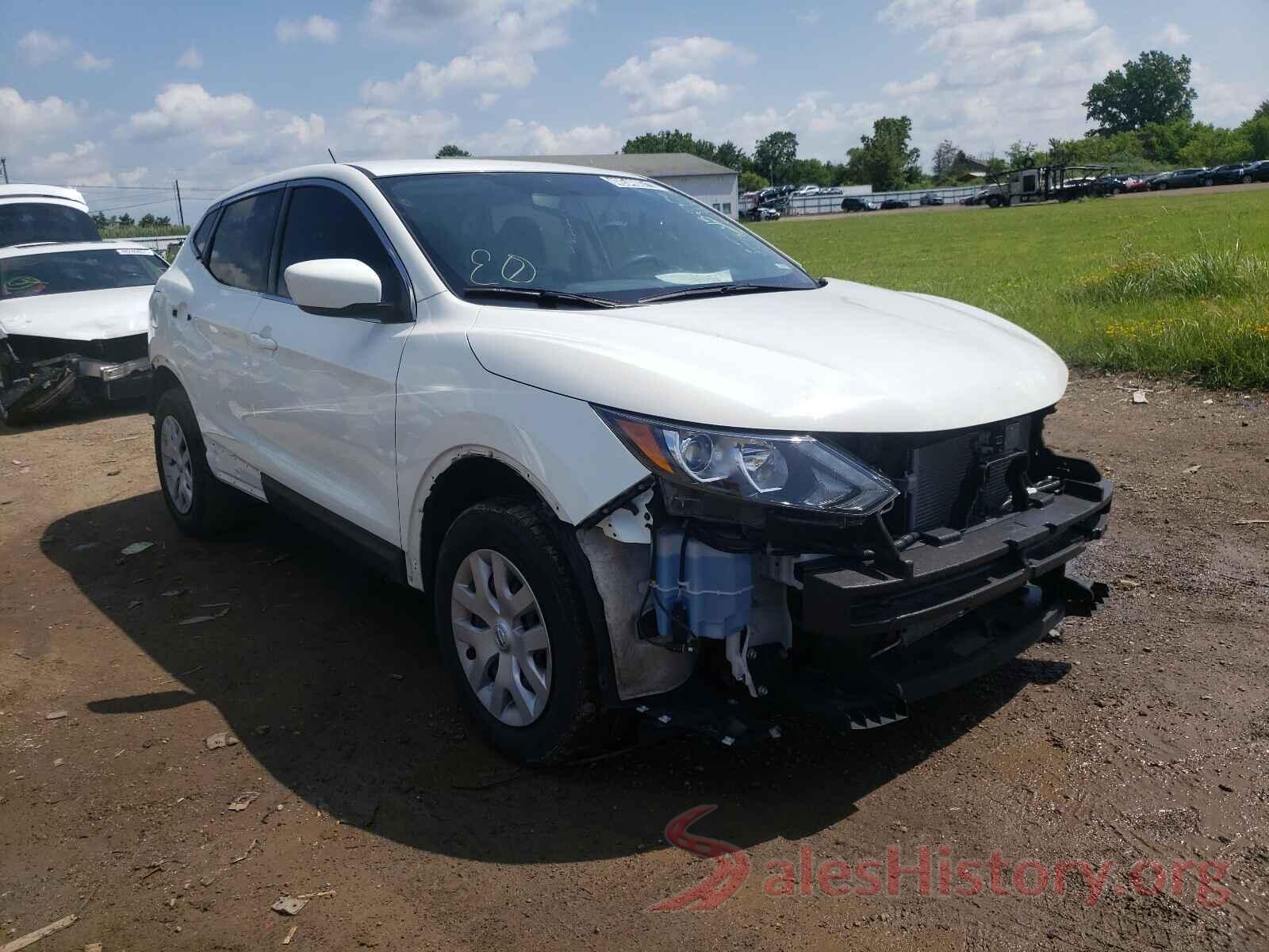 JN1BJ1CP3JW154949 2018 NISSAN ROGUE