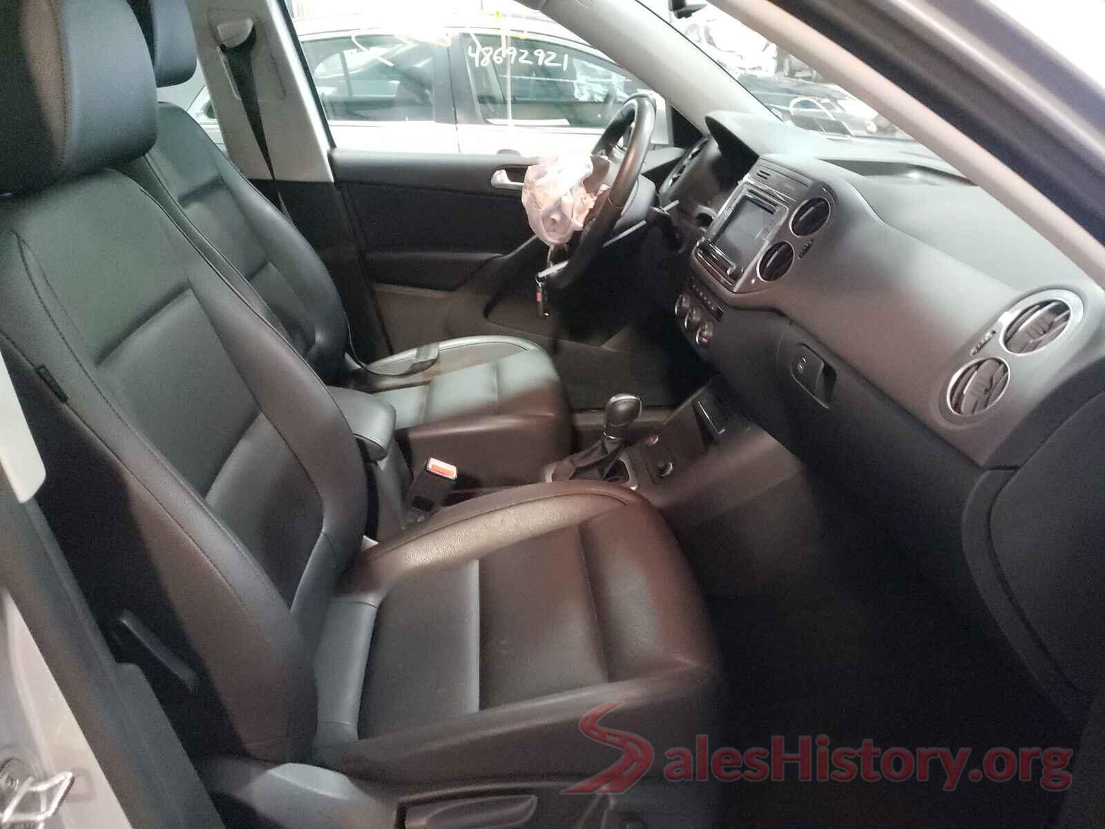 WVGSV7AX4HK003753 2017 VOLKSWAGEN TIGUAN