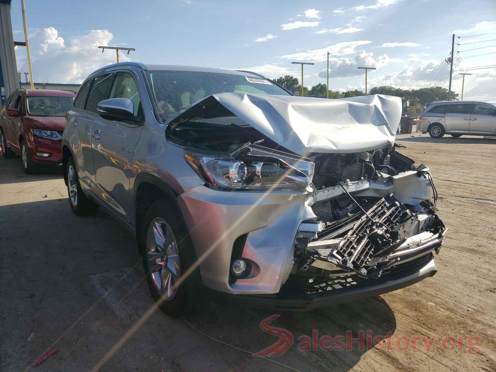 5TDDGRFHXKS069857 2019 TOYOTA HIGHLANDER