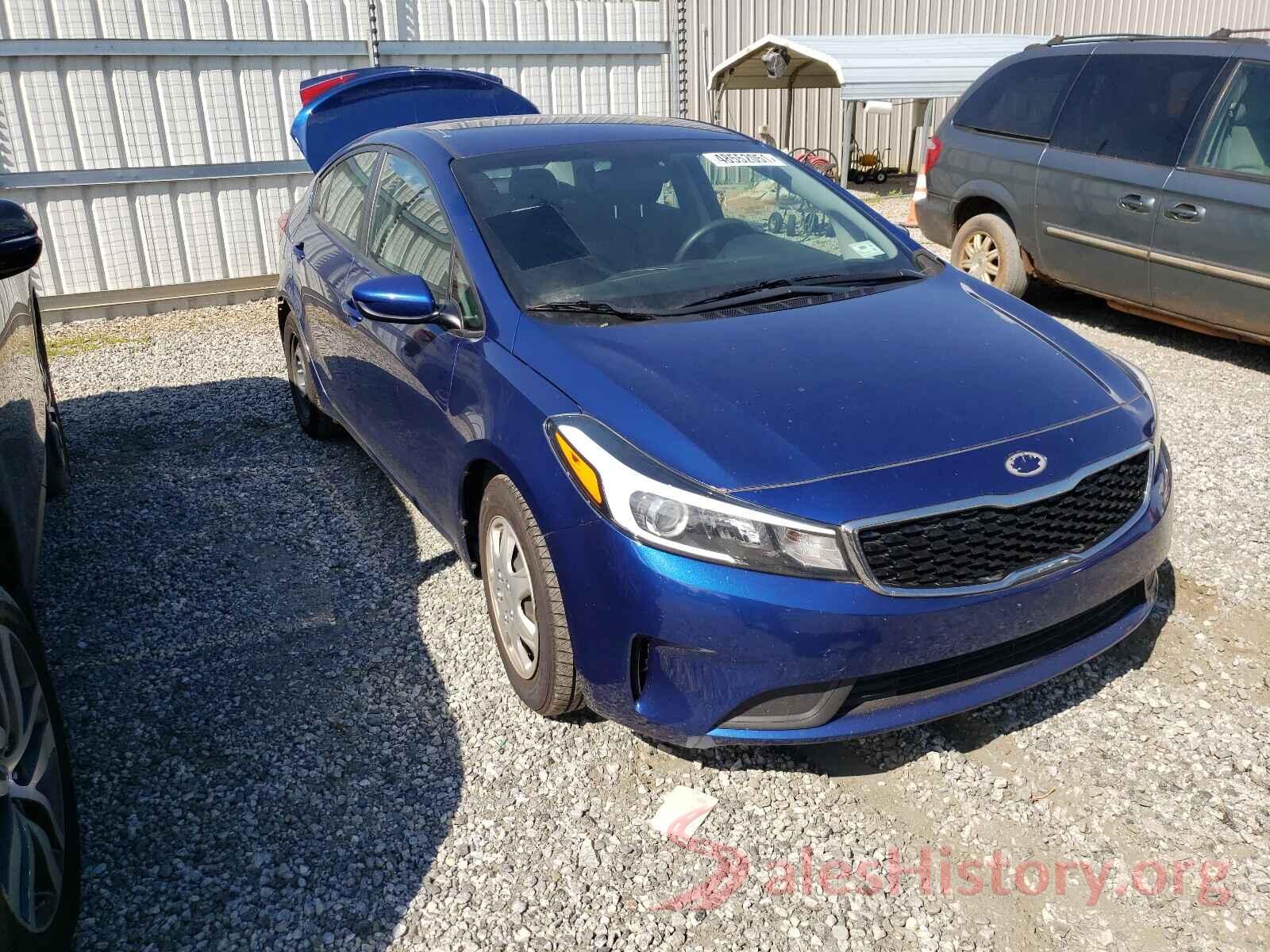 3KPFK4A71JE209425 2018 KIA FORTE