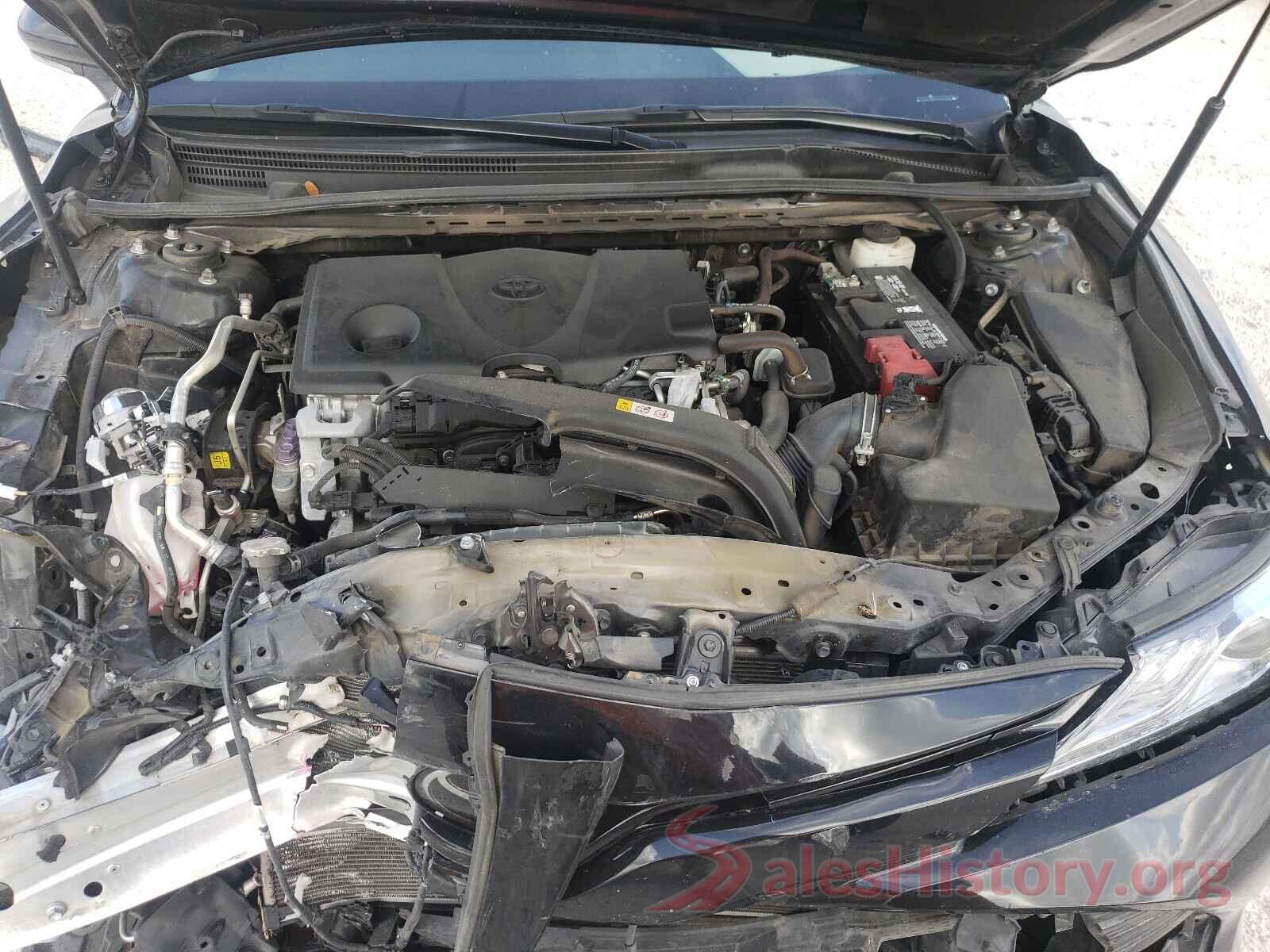 4T1B11HK6JU114298 2018 TOYOTA CAMRY