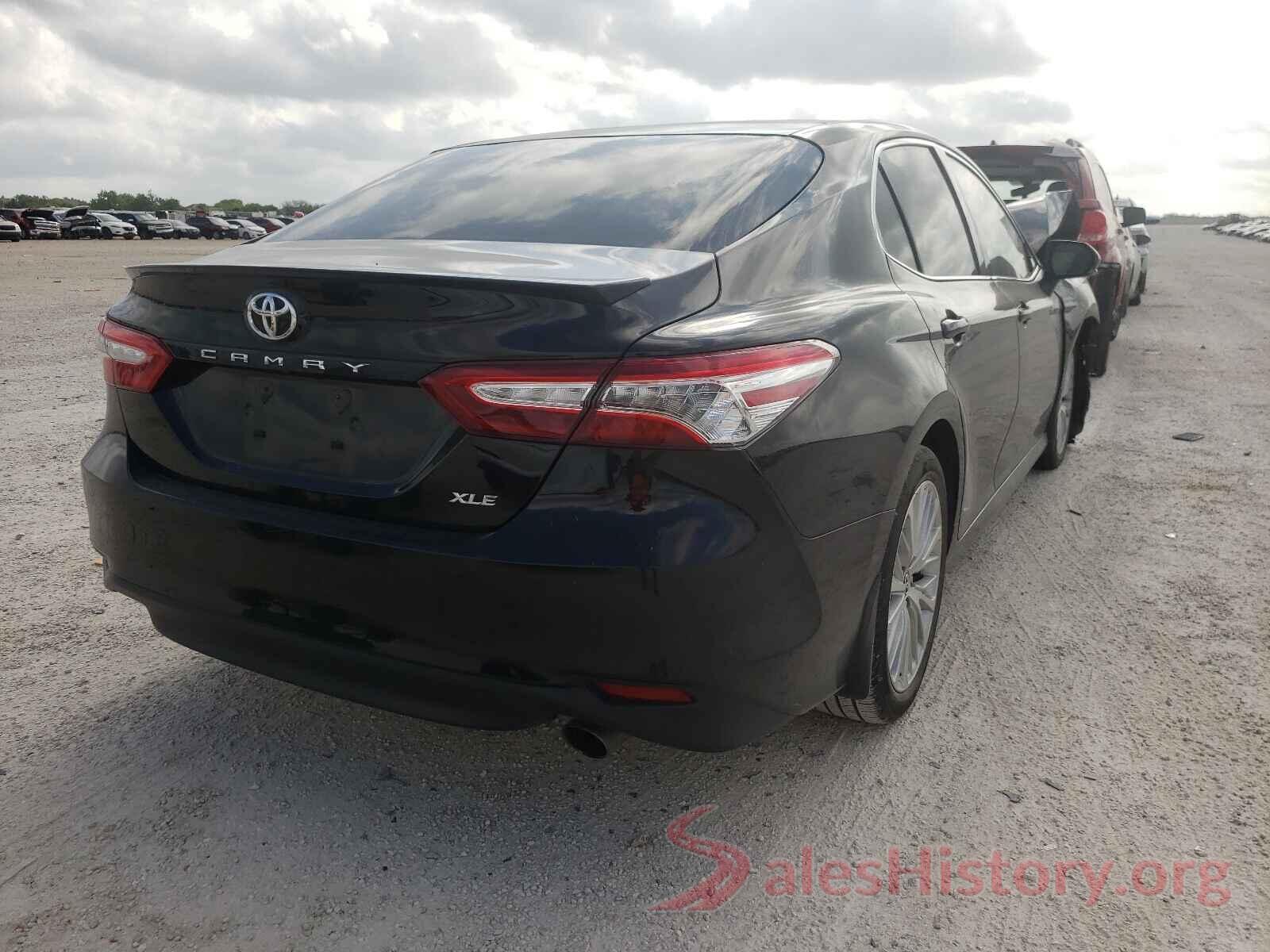 4T1B11HK6JU114298 2018 TOYOTA CAMRY