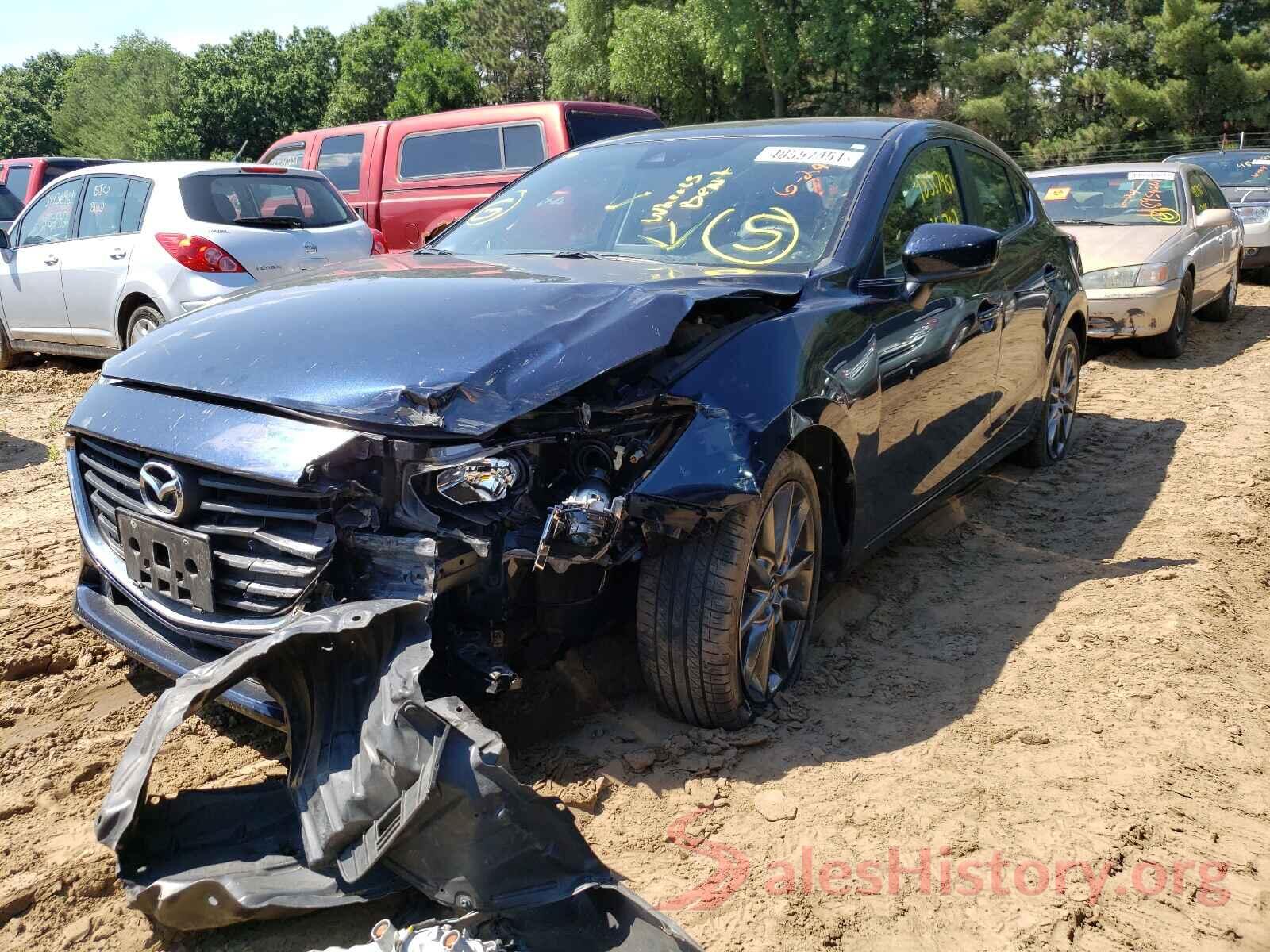 3MZBN1L3XJM264621 2018 MAZDA 3