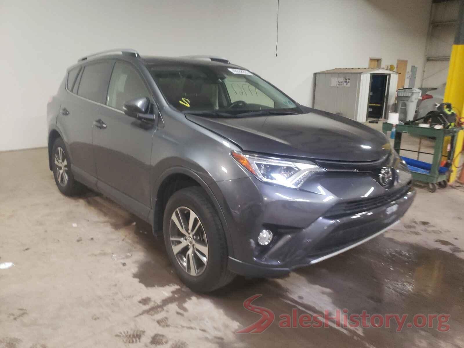 JTMRFREV3JJ719656 2018 TOYOTA RAV4