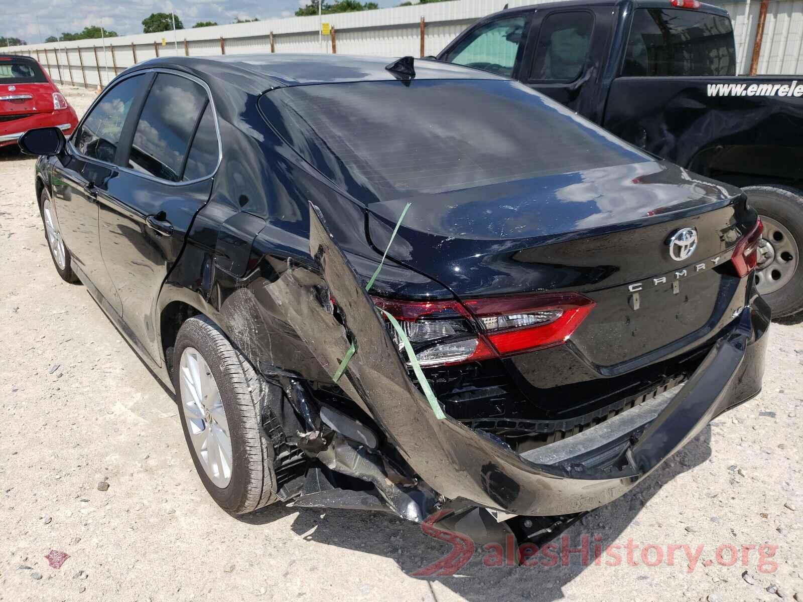 4T1C11AK0MU551040 2021 TOYOTA CAMRY