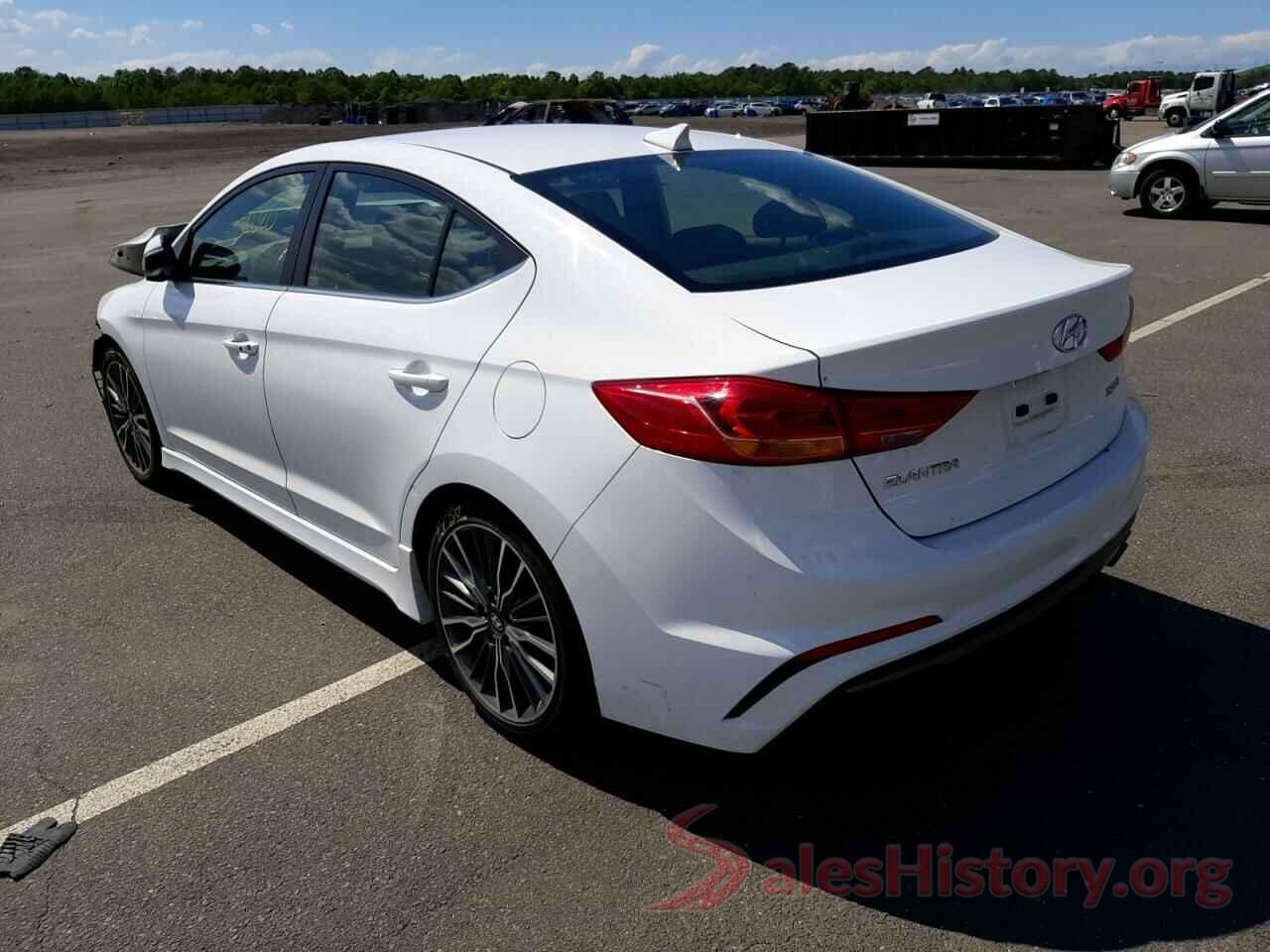 KMHD04LBXJU723544 2018 HYUNDAI ELANTRA