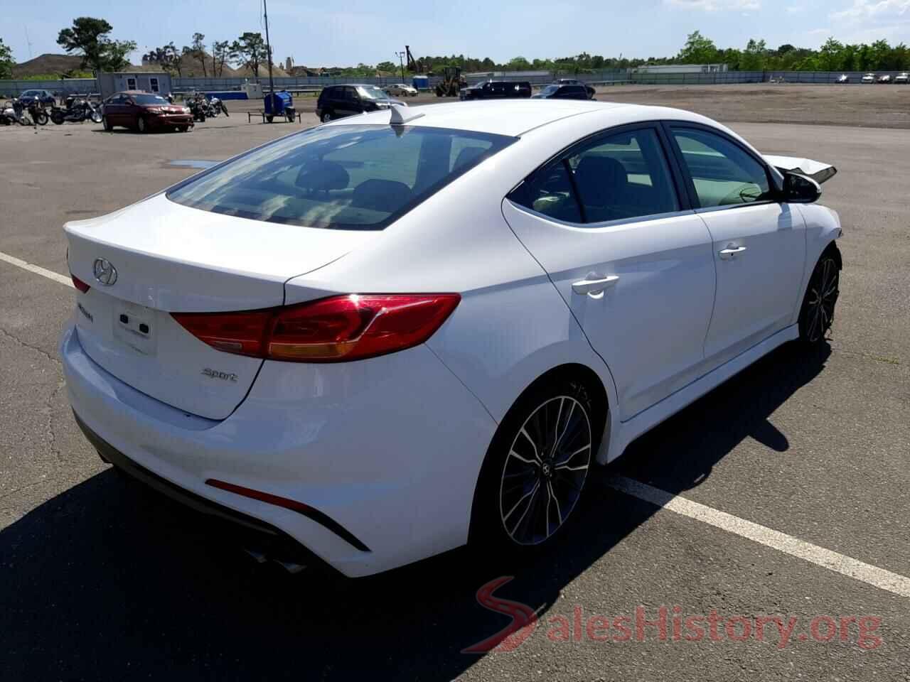 KMHD04LBXJU723544 2018 HYUNDAI ELANTRA