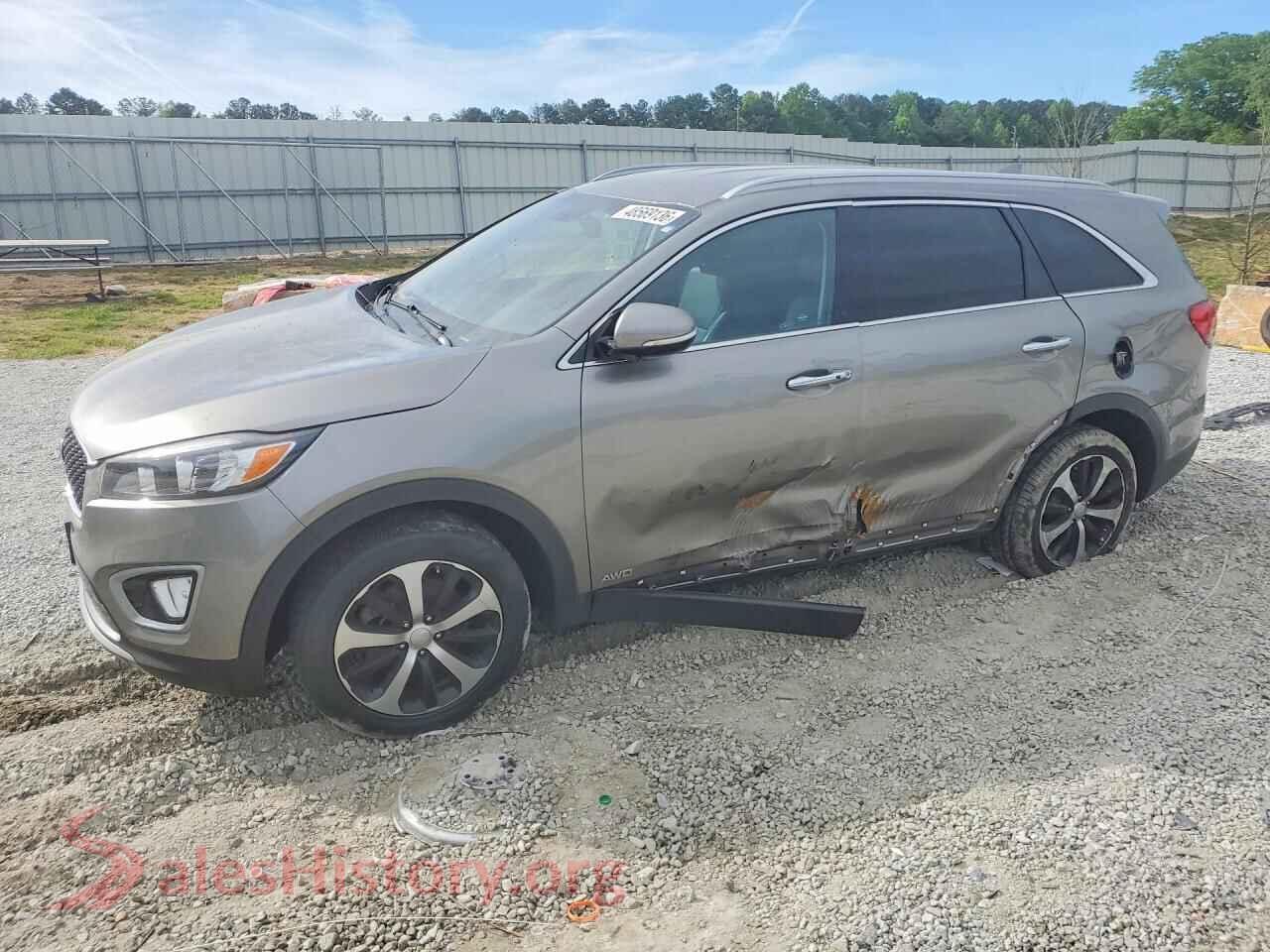 5XYPHDA13HG217697 2017 KIA SORENTO