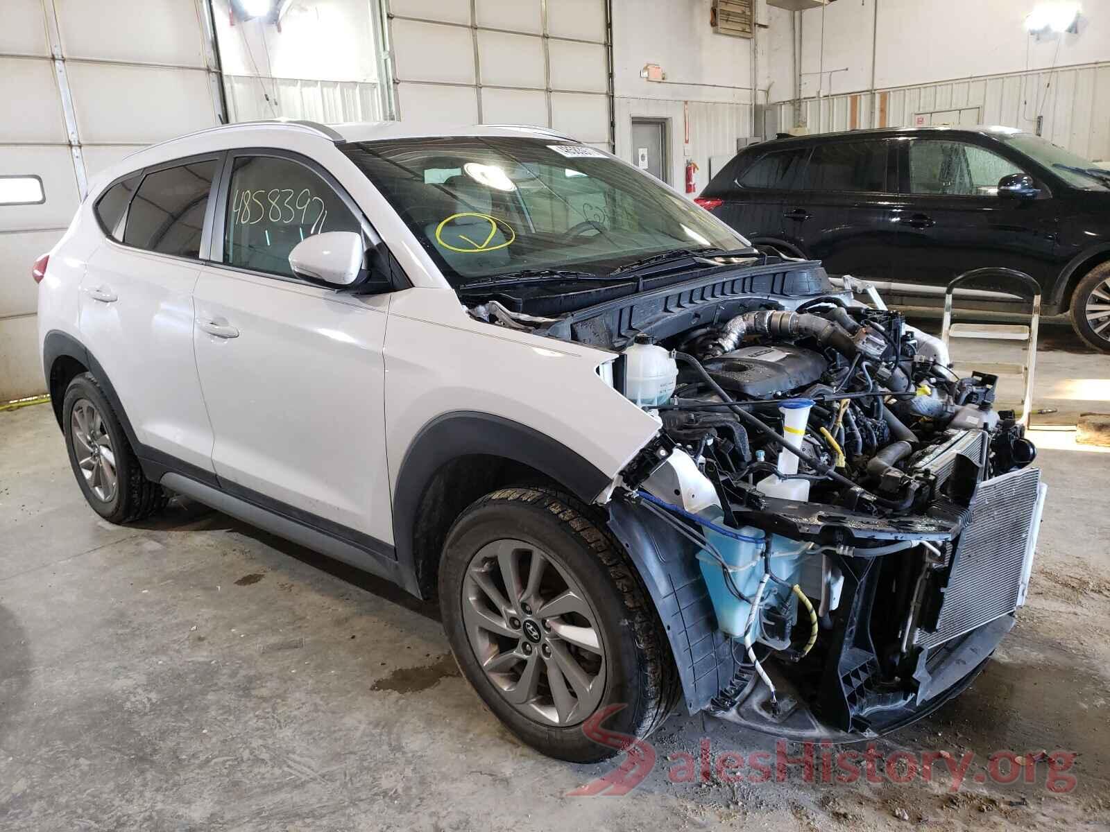 KM8J3CA26HU285798 2017 HYUNDAI TUCSON