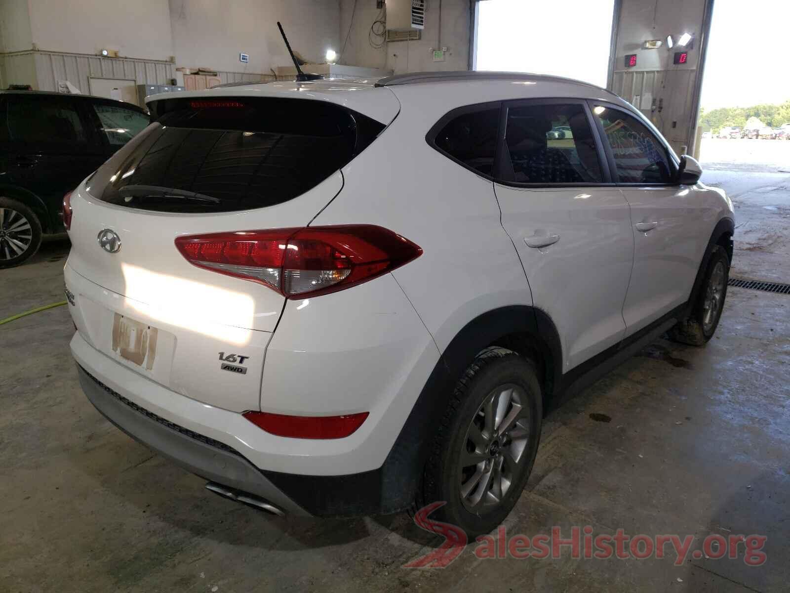 KM8J3CA26HU285798 2017 HYUNDAI TUCSON