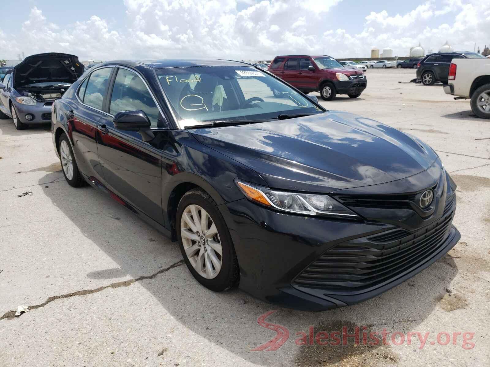 4T1B11HK3JU090686 2018 TOYOTA CAMRY