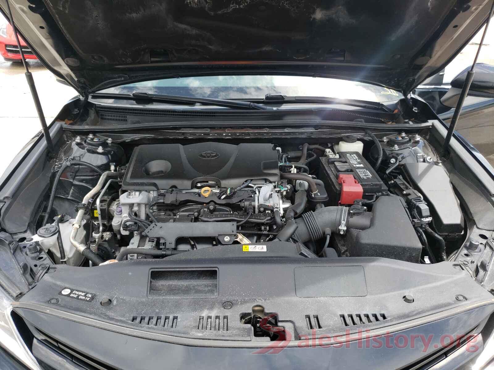 4T1B11HK3JU090686 2018 TOYOTA CAMRY