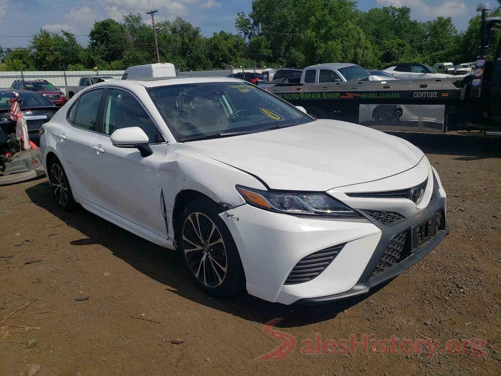 4T1B11HKXKU750692 2019 TOYOTA CAMRY