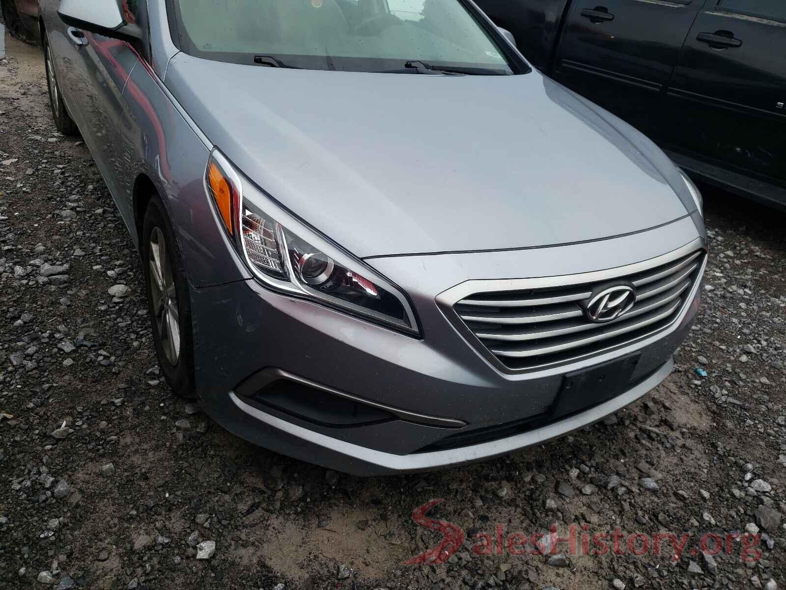 5NPE24AF8HH588688 2017 HYUNDAI SONATA