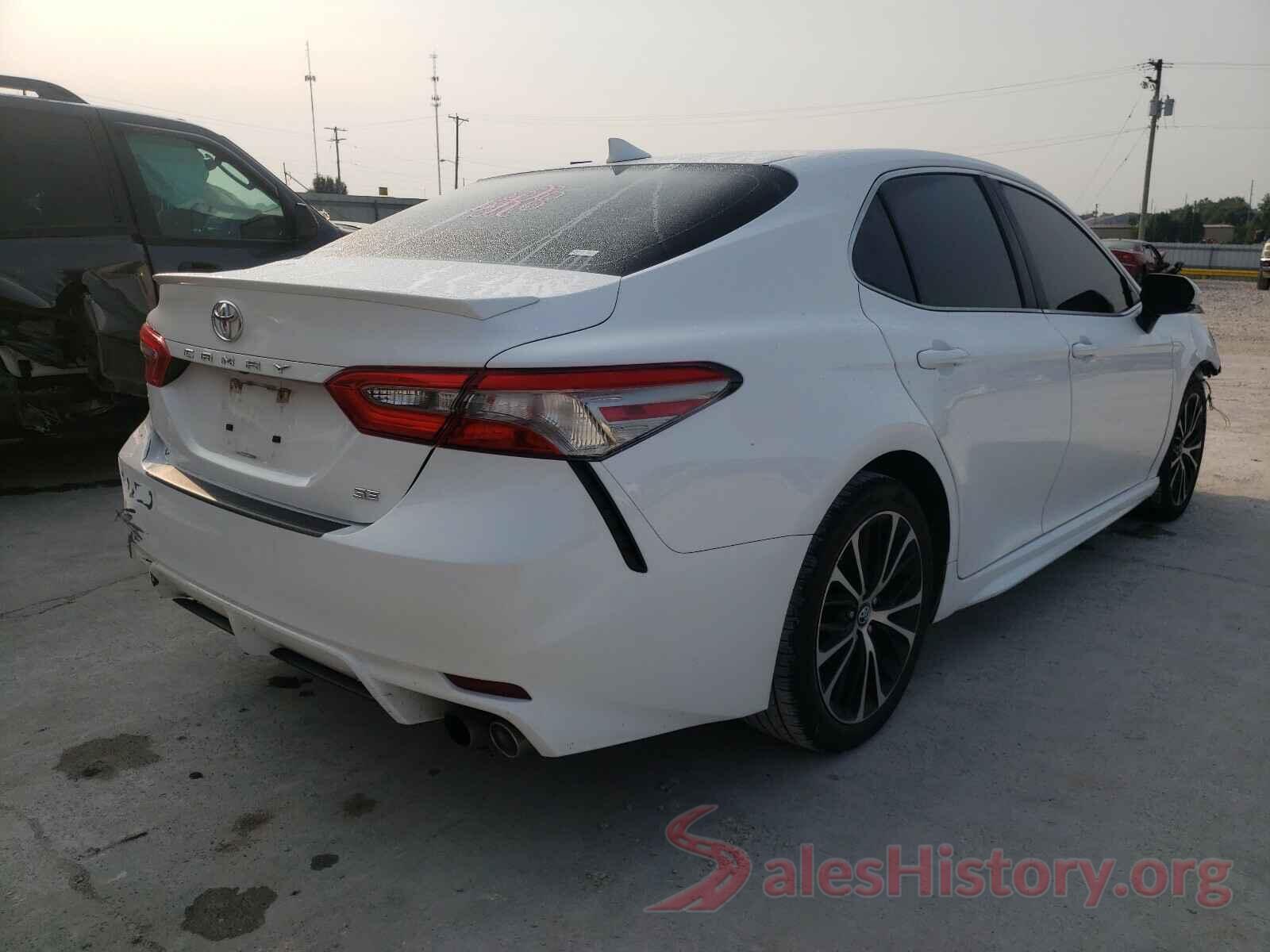 4T1B11HK9JU539370 2018 TOYOTA CAMRY