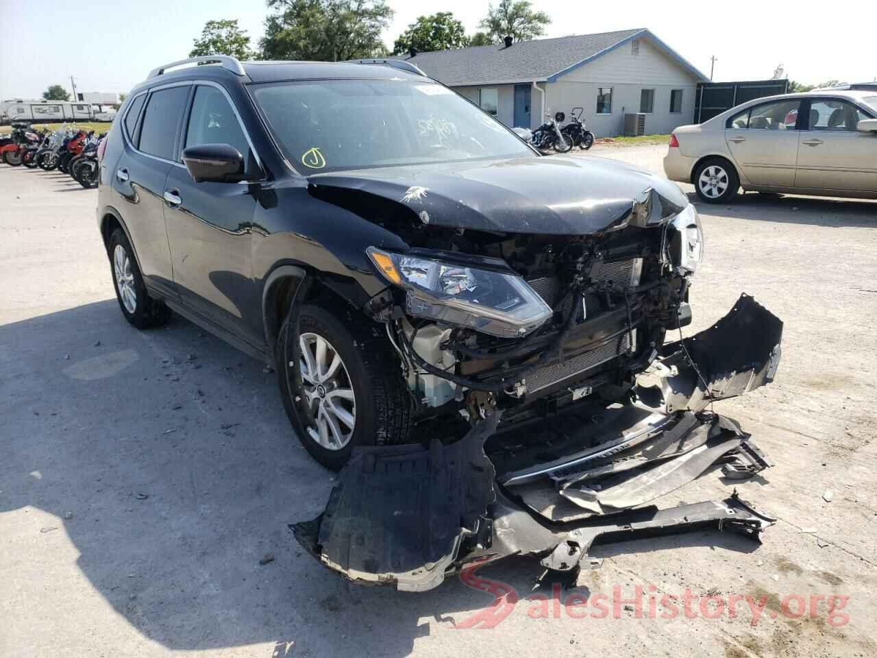 KNMAT2MV5JP607775 2018 NISSAN ROGUE