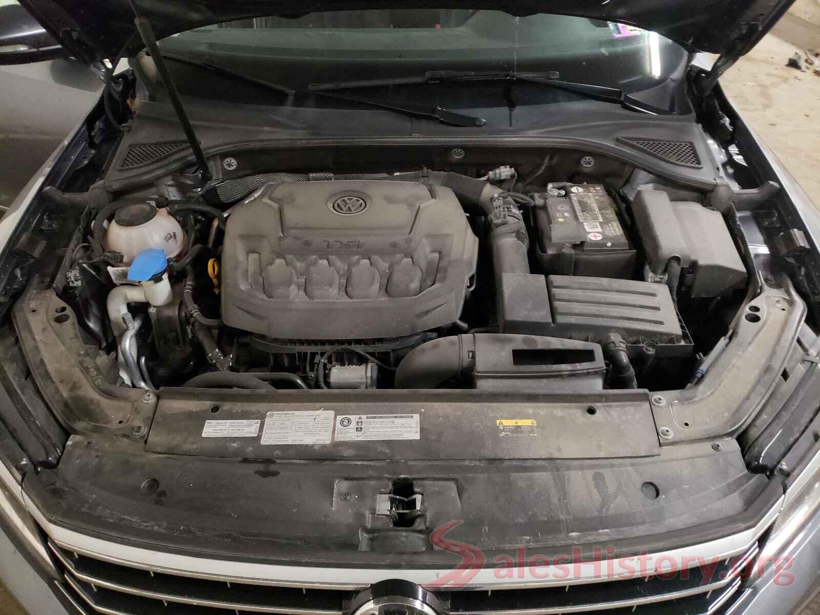 1VWCA7A33JC044678 2018 VOLKSWAGEN PASSAT