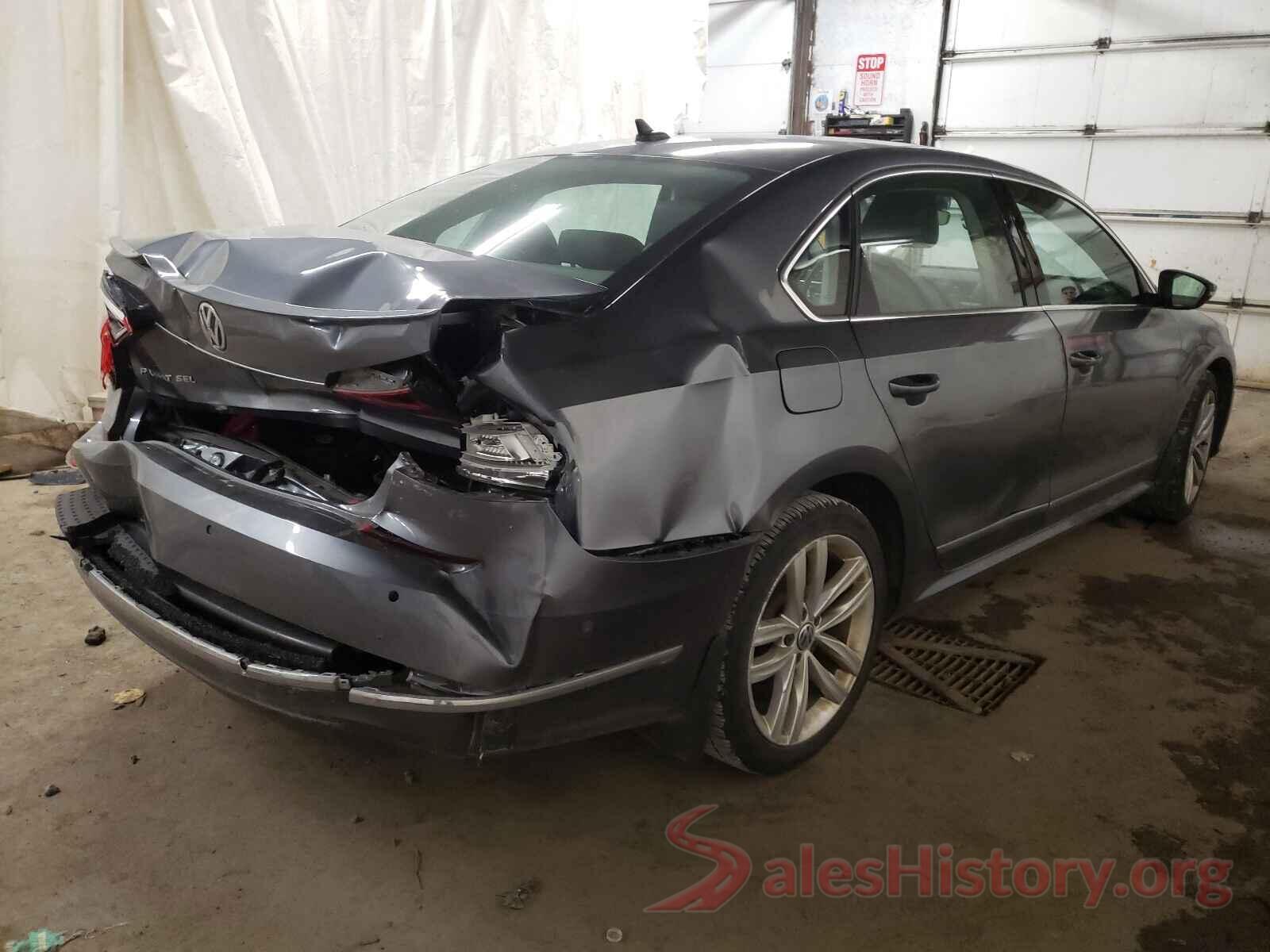 1VWCA7A33JC044678 2018 VOLKSWAGEN PASSAT