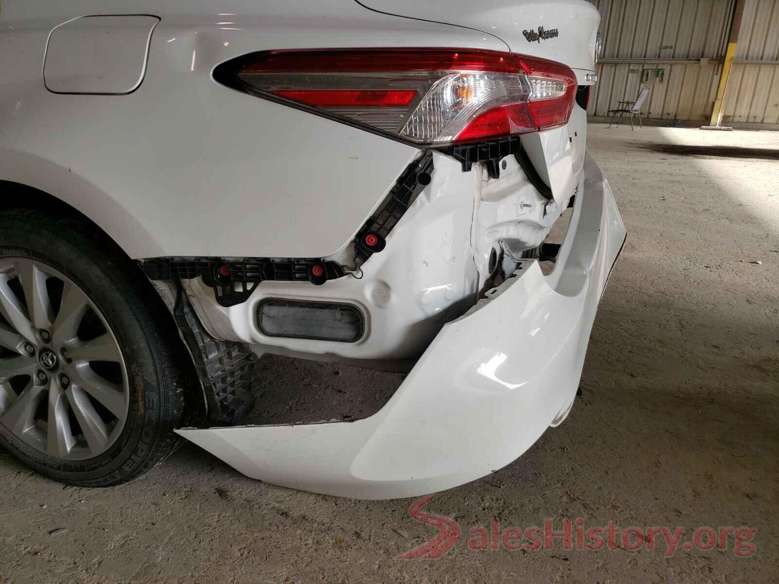 4T1B11HK5JU578005 2018 TOYOTA CAMRY